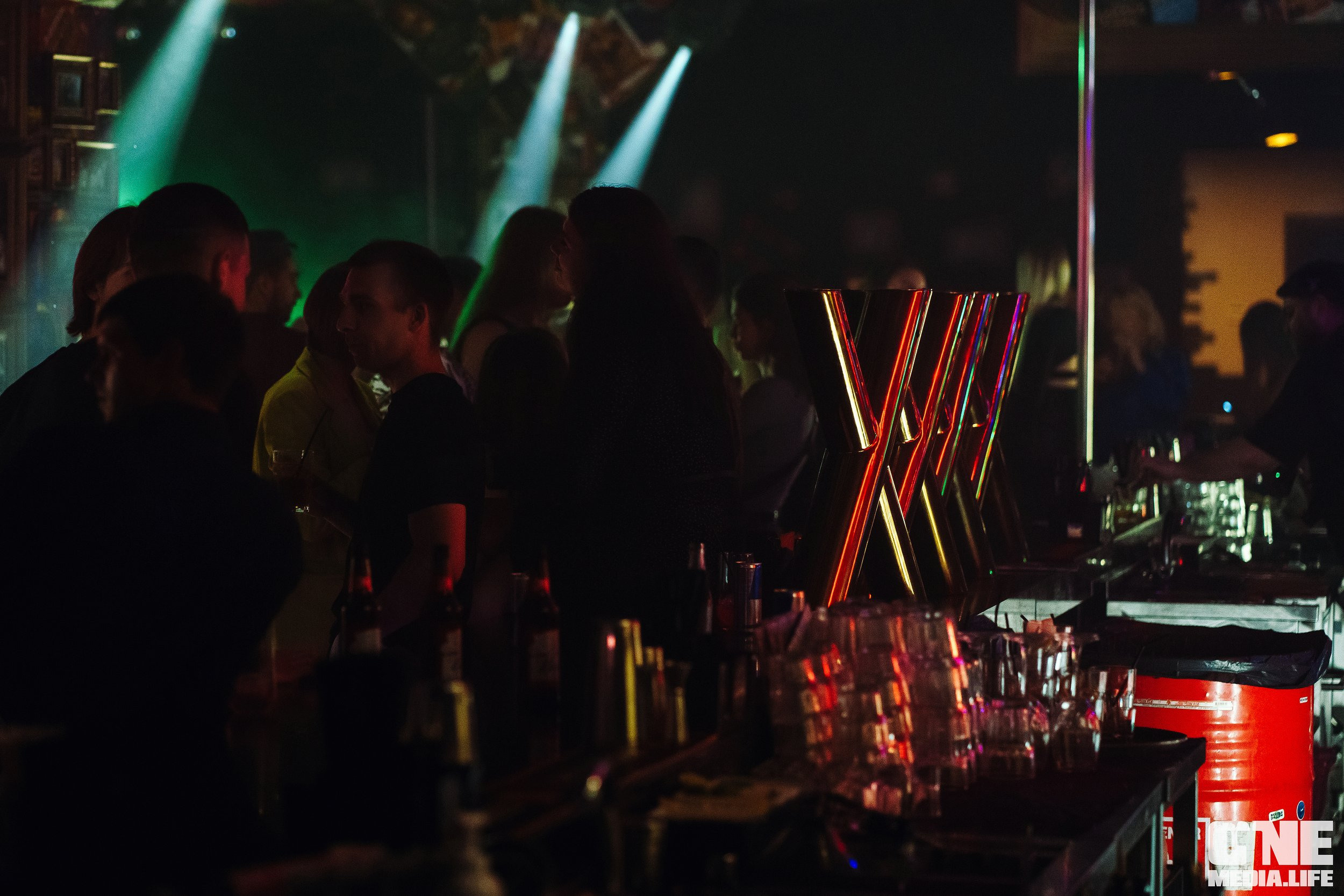 Фотоотчет из бара XxxX. One Media Life: фоторепортажи, фотоотчеты с мероприятий и заведений