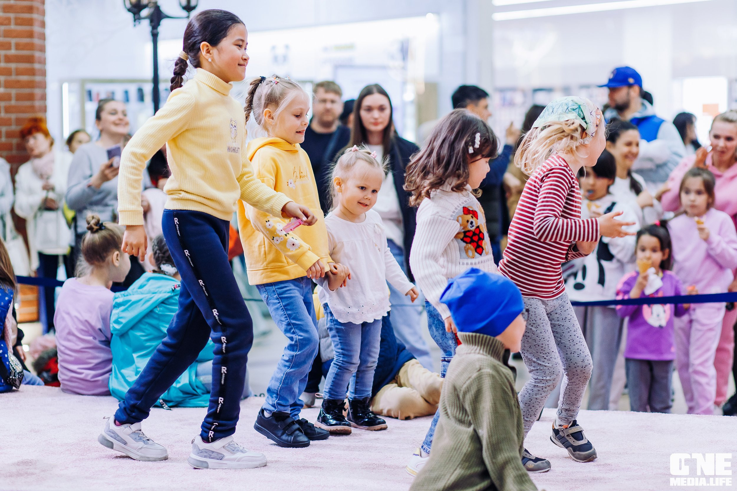 Фоторепортаж из ТРЦ Европа. One Media Life: фоторепортажи, фотоотчеты с мероприятий и заведений