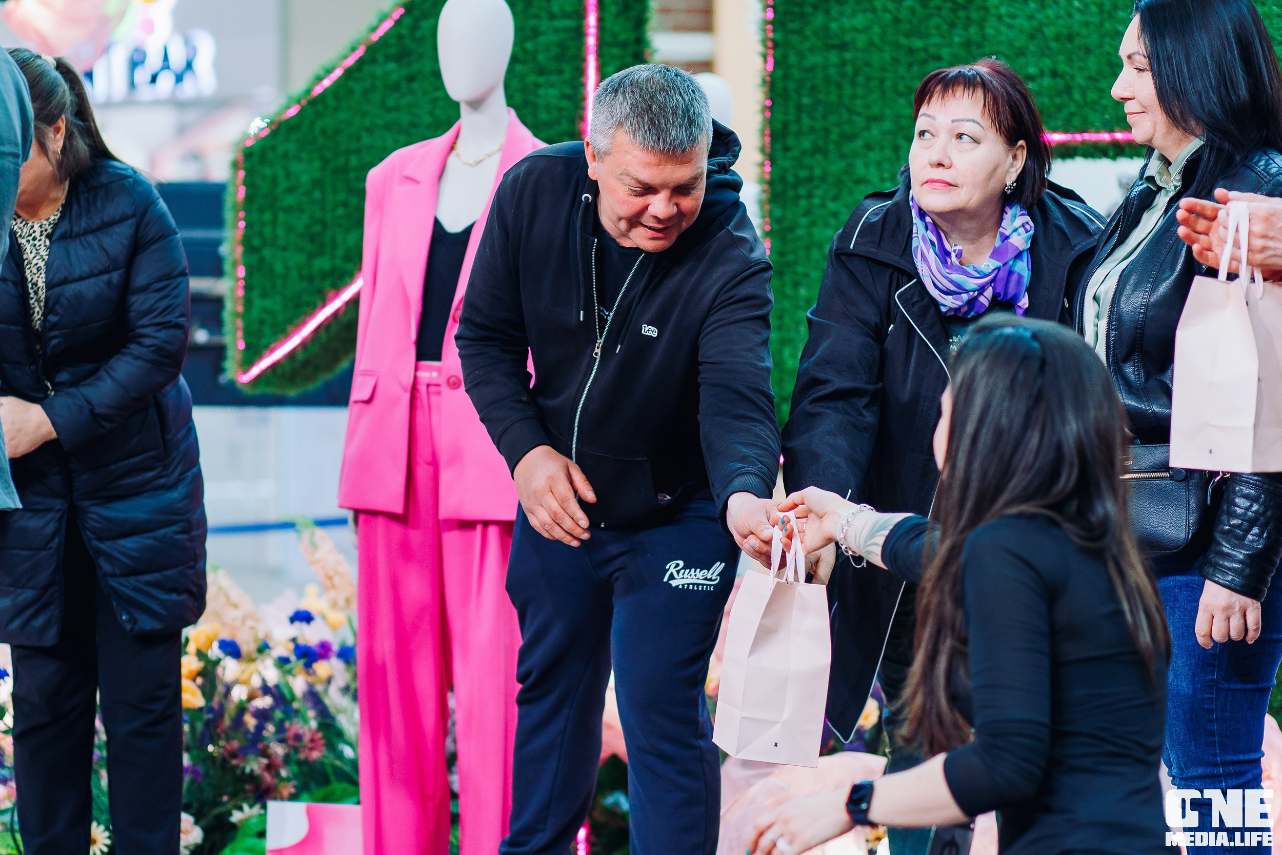 Фоторепортаж из ТРЦ Европа. One Media Life: фоторепортажи, фотоотчеты с мероприятий и заведений