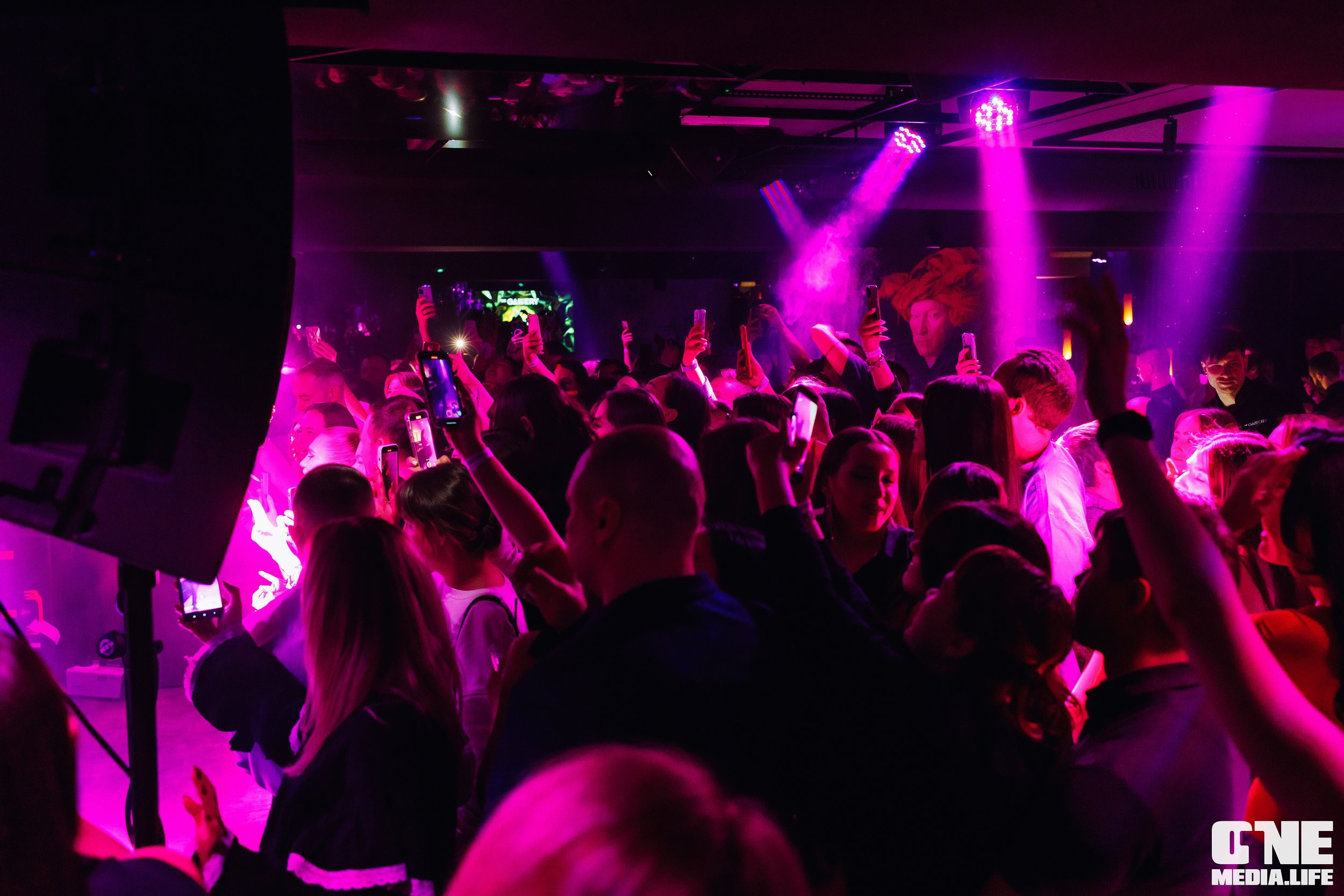 Клубный концерт в Галерее: КОСТА ЛАКОСТА. One Media Life: фоторепортажи, фотоотчеты с мероприятий и заведений