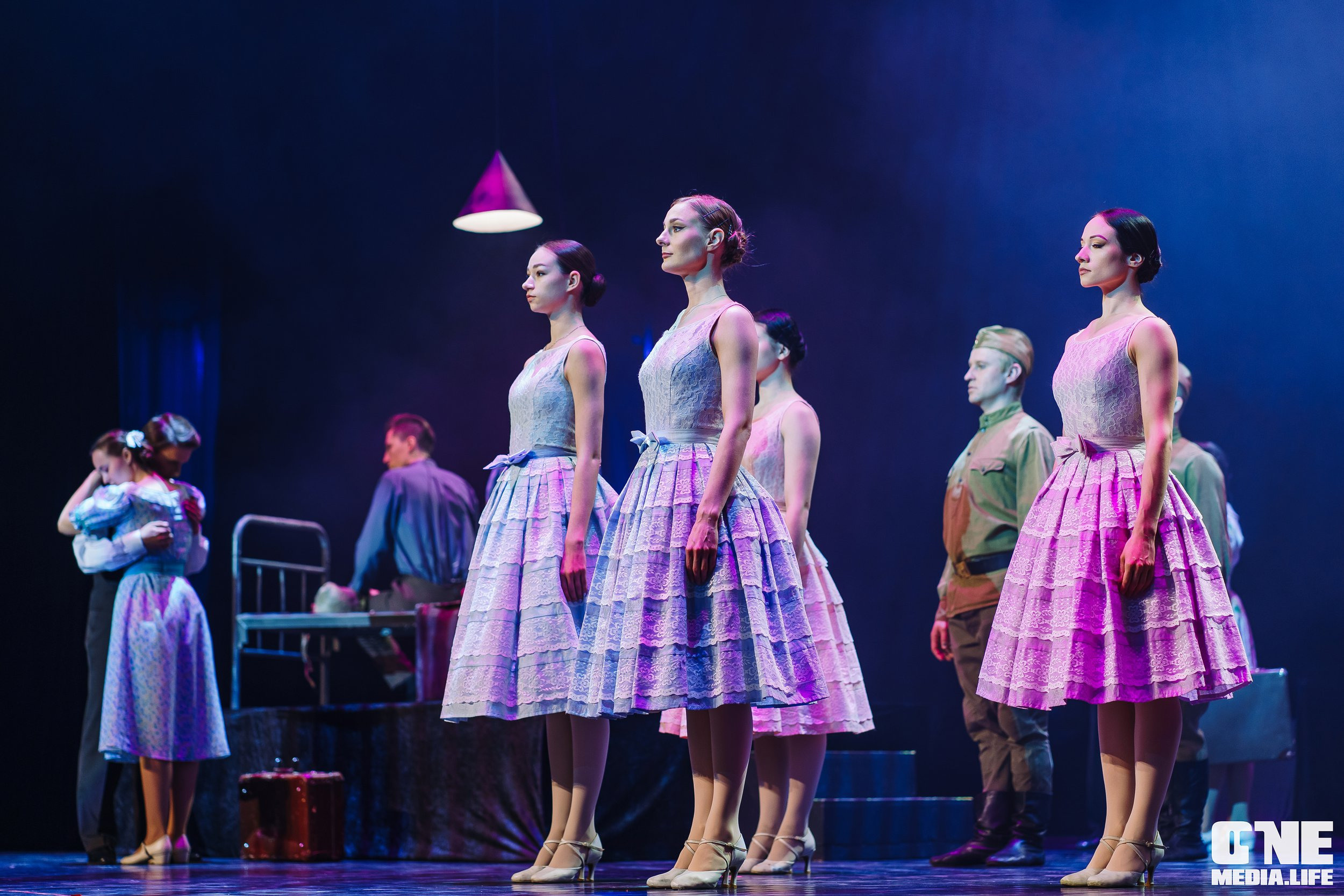 Праздничный концерт «День великой Победы» в Янтарь Холле. One Media Life: фоторепортажи, фотоотчеты с мероприятий и заведений