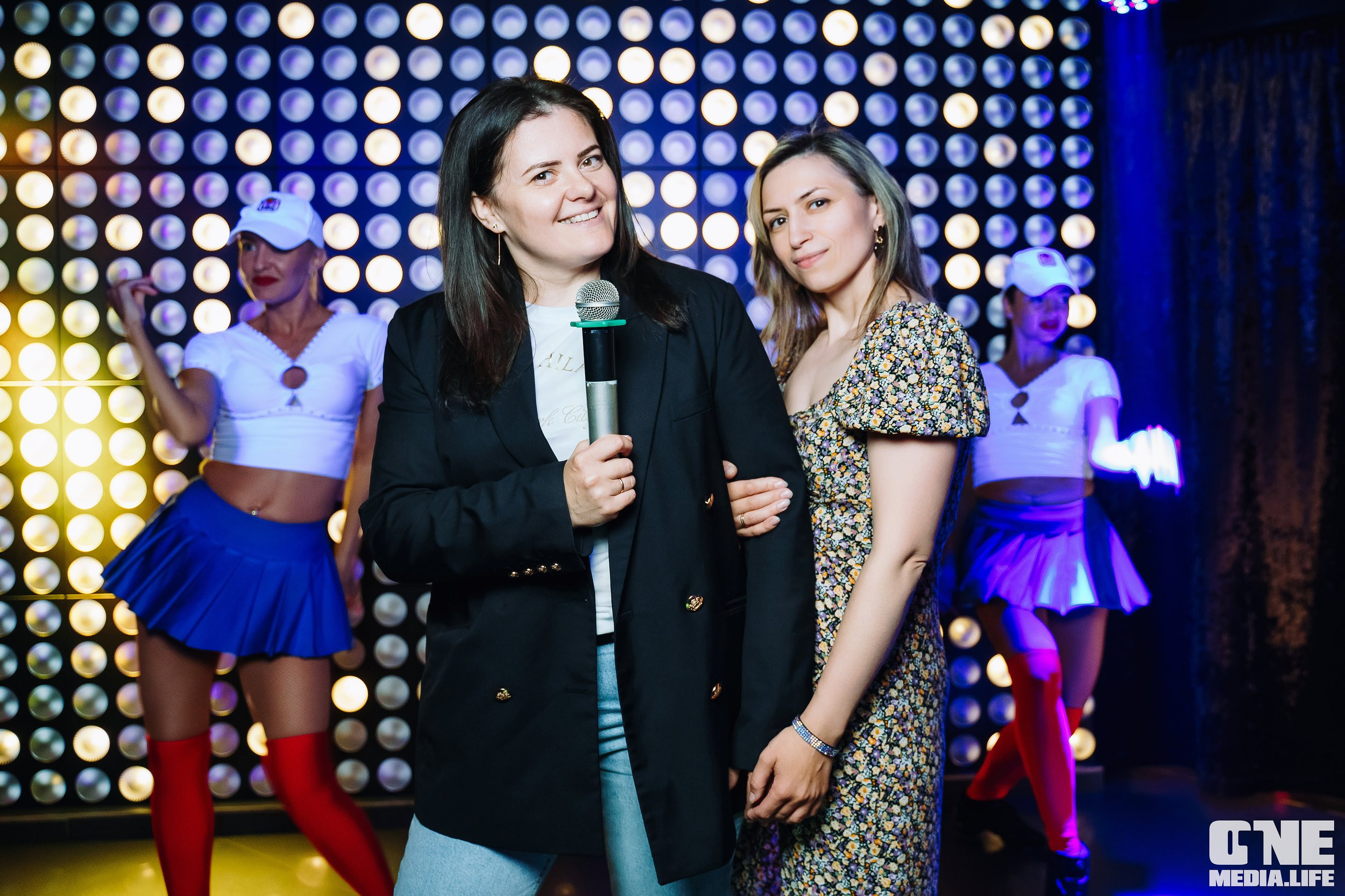 Фотоотчет из караоке-клуба Эйфория. One Media Life: фоторепортажи, фотоотчеты с мероприятий и заведений