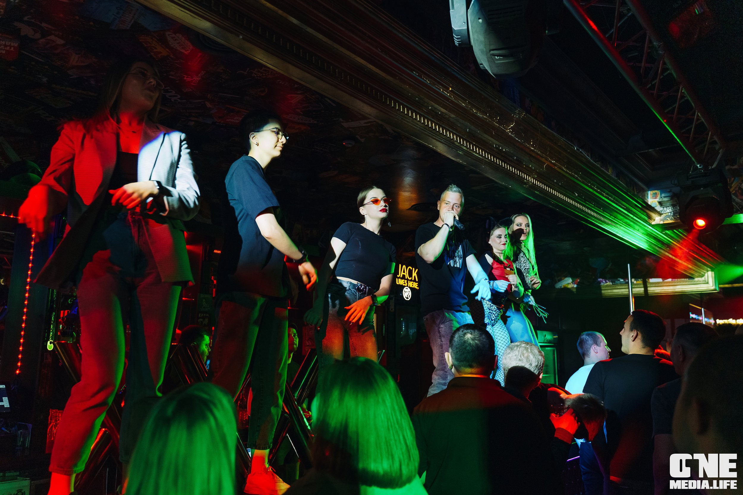 Фоторепортаж из караоке-клуба Эйфория. One Media Life: фоторепортажи, фотоотчеты с мероприятий и заведений