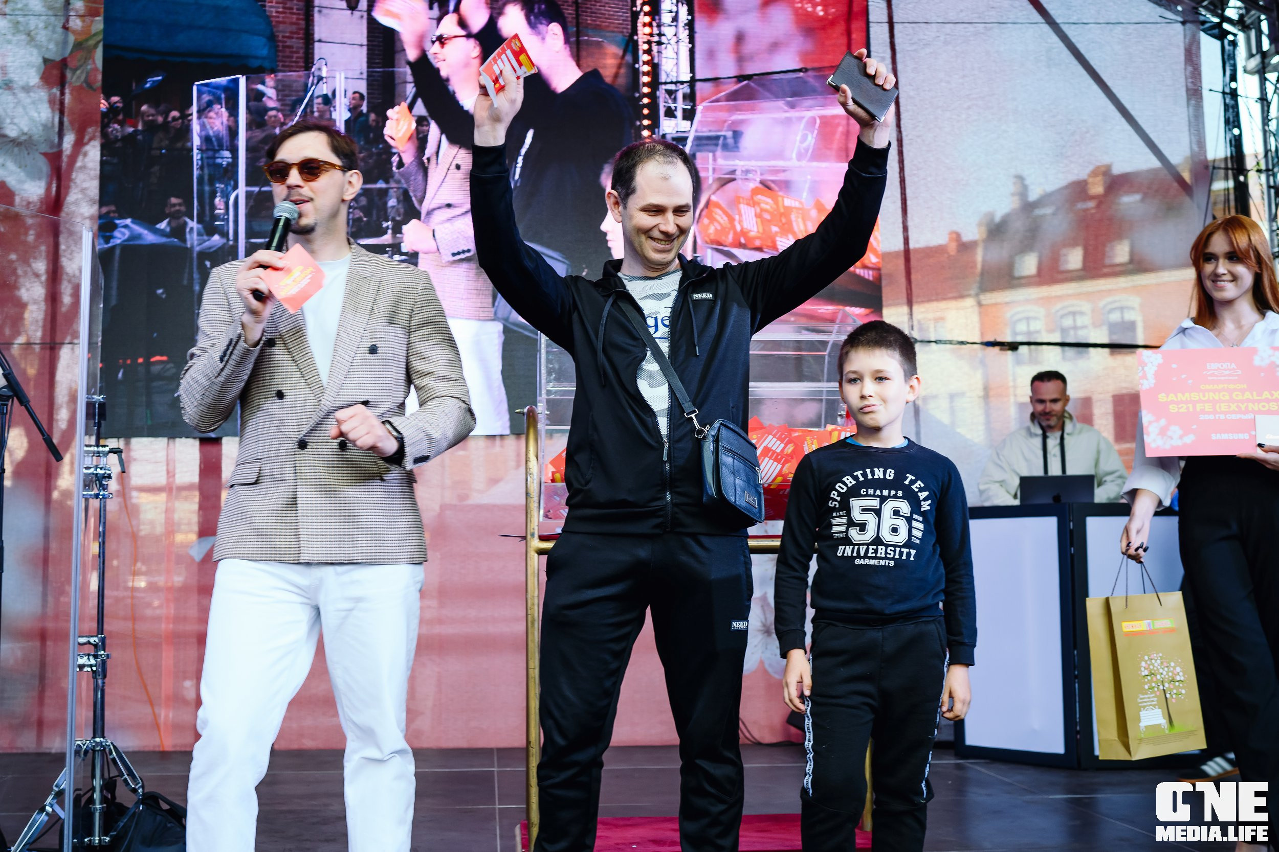 Фоторепортаж с 15-ти летия ТРЦ Европа. One Media Life: фоторепортажи, фотоотчеты с мероприятий и заведений