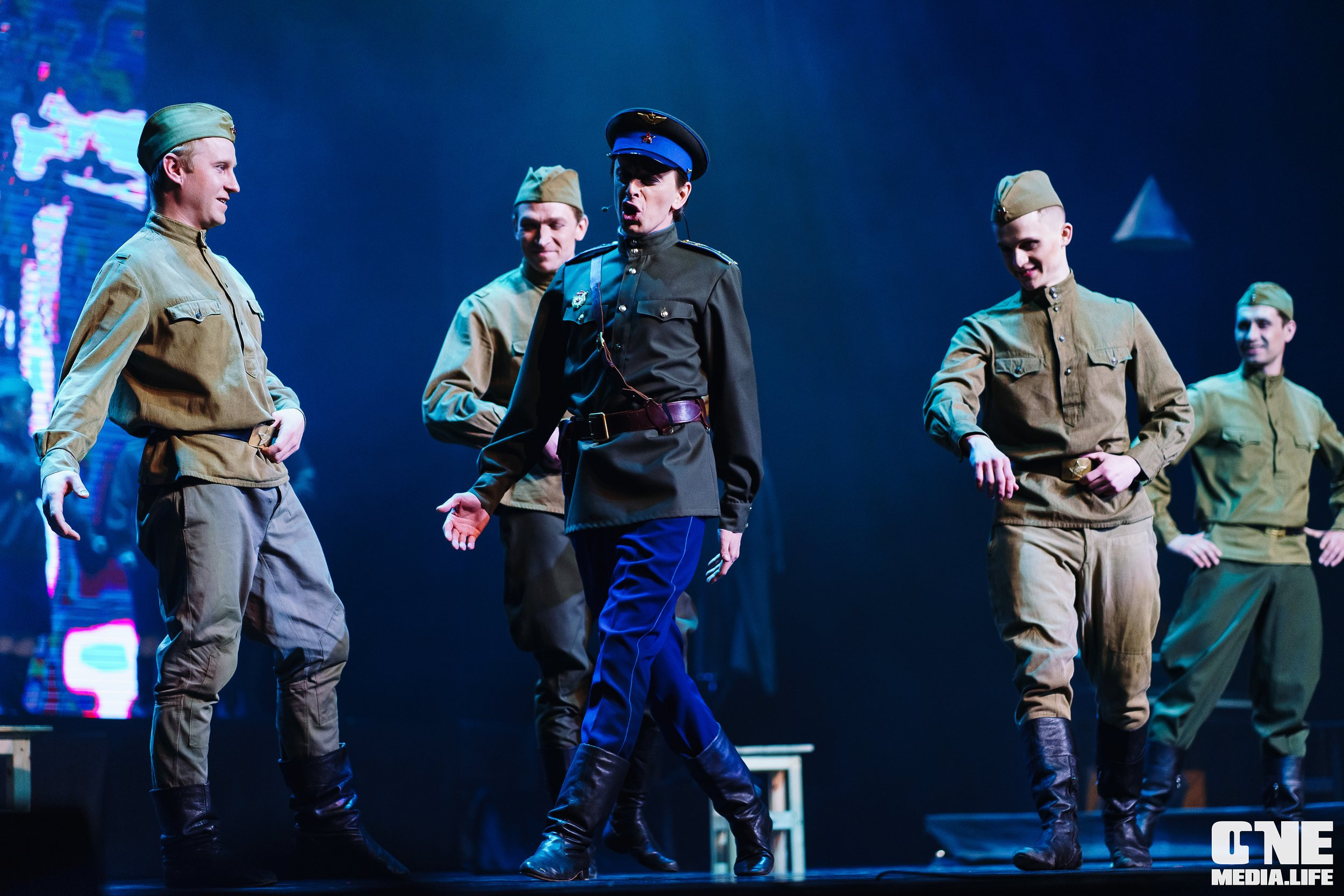 Праздничный концерт «День великой Победы» в Янтарь Холле. One Media Life: фоторепортажи, фотоотчеты с мероприятий и заведений