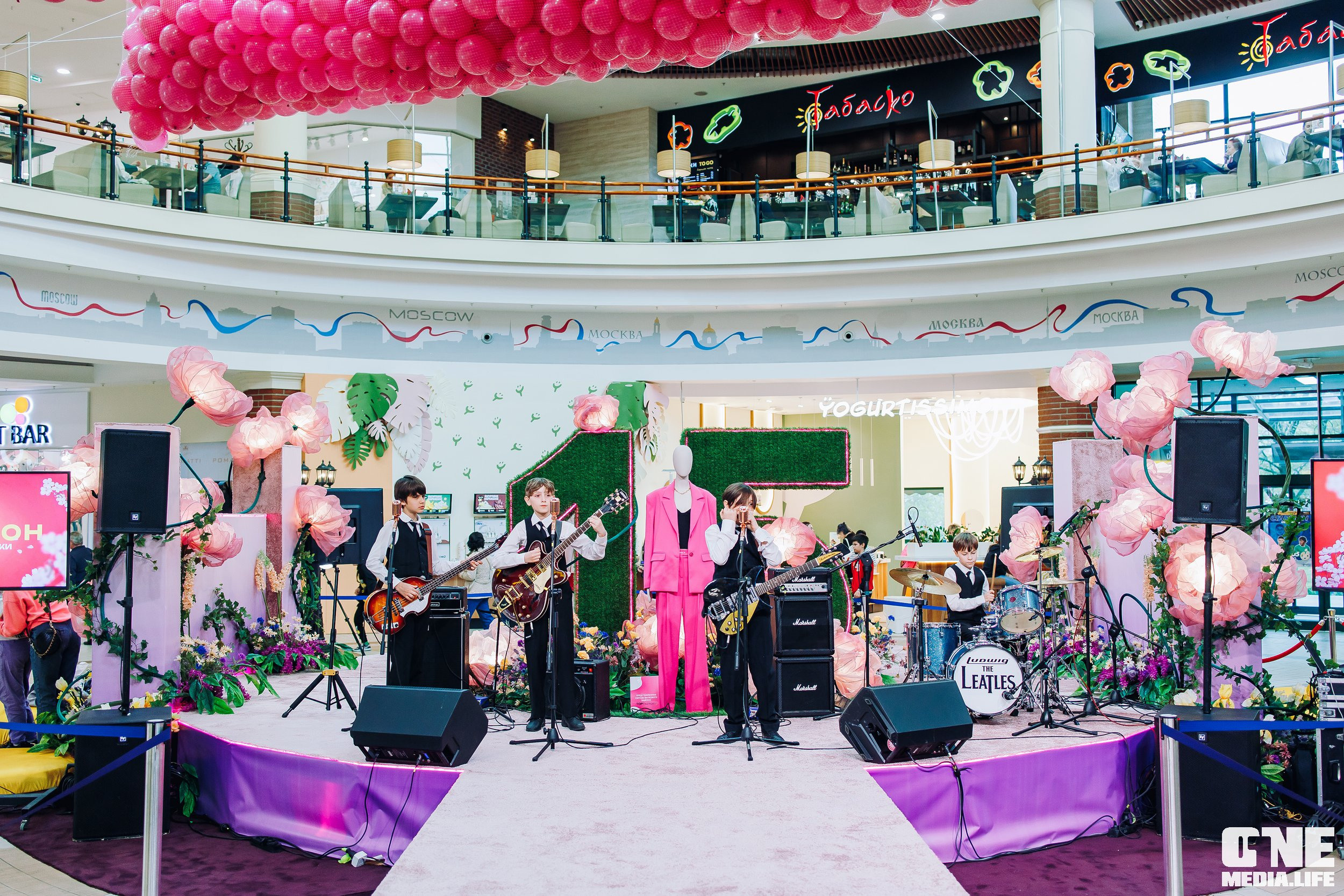 Фоторепортаж из ТРЦ Европа. One Media Life: фоторепортажи, фотоотчеты с мероприятий и заведений