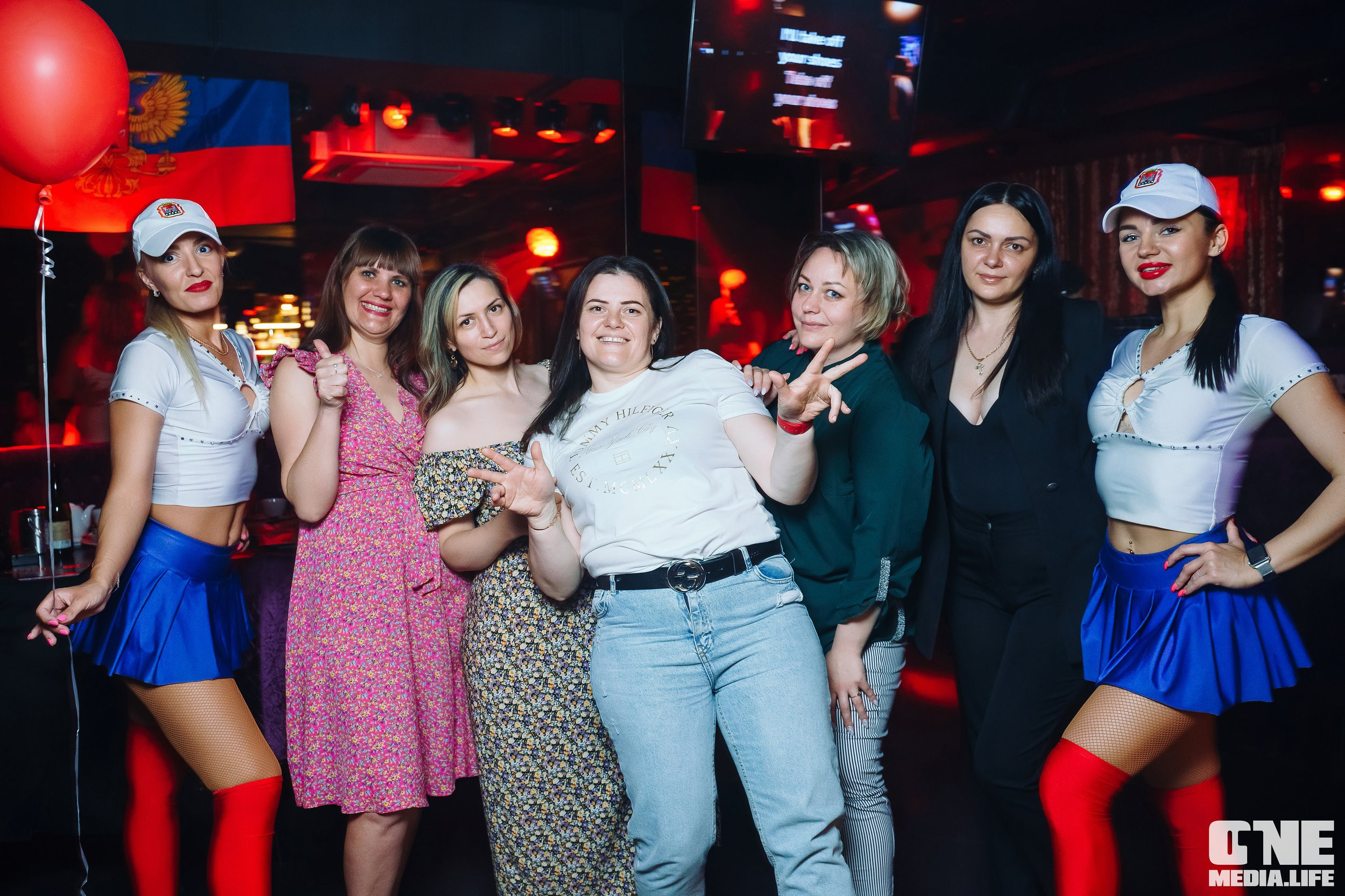 Фотоотчет из караоке-клуба Эйфория. One Media Life: фоторепортажи, фотоотчеты с мероприятий и заведений