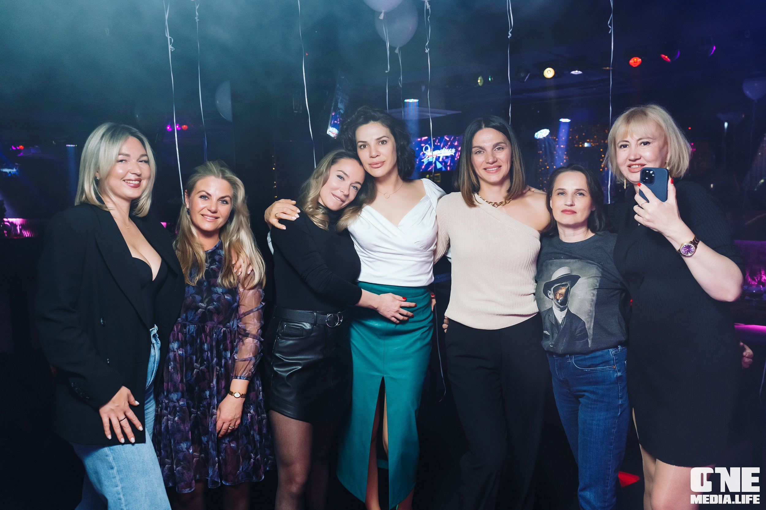 Фоторепортаж из караоке-клуба Эйфория. One Media Life: фоторепортажи, фотоотчеты с мероприятий и заведений