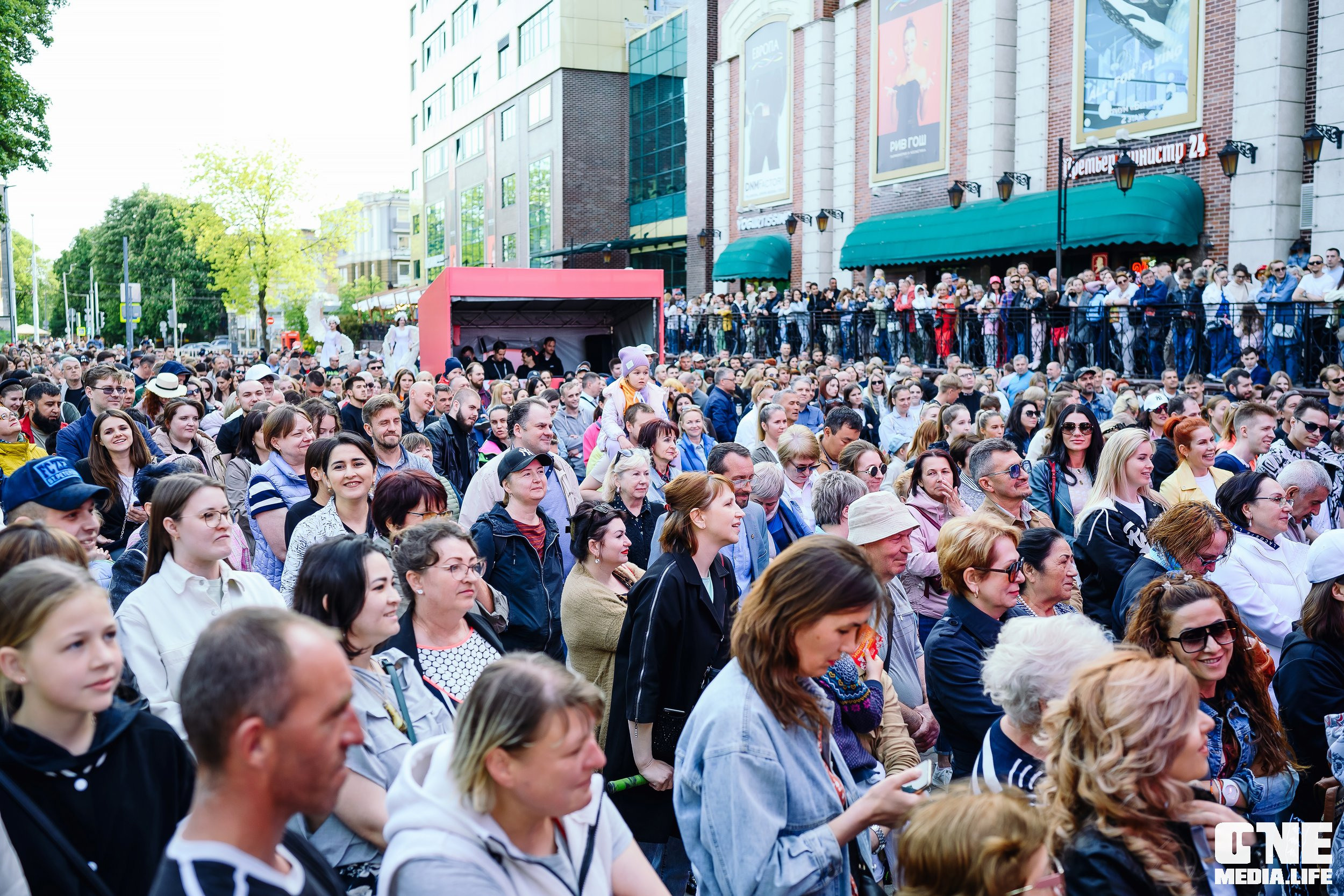 Фоторепортаж с 15-ти летия ТРЦ Европа. One Media Life: фоторепортажи, фотоотчеты с мероприятий и заведений