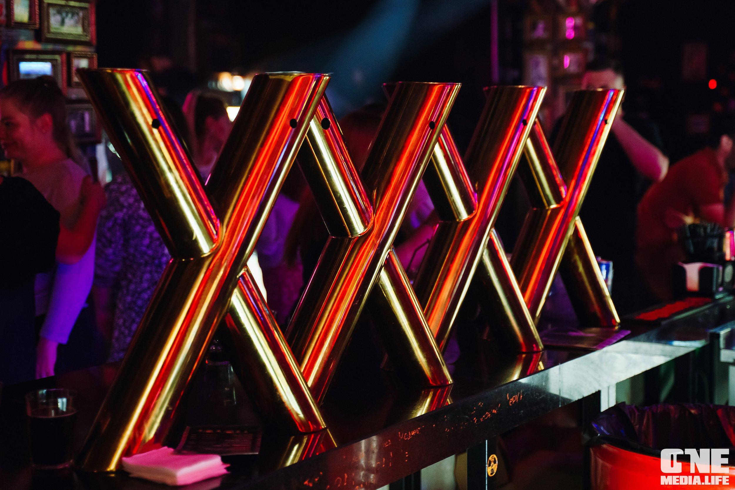 Фоторепортаж из экстрим бара XxxX. One Media Life: фоторепортажи, фотоотчеты с мероприятий и заведений