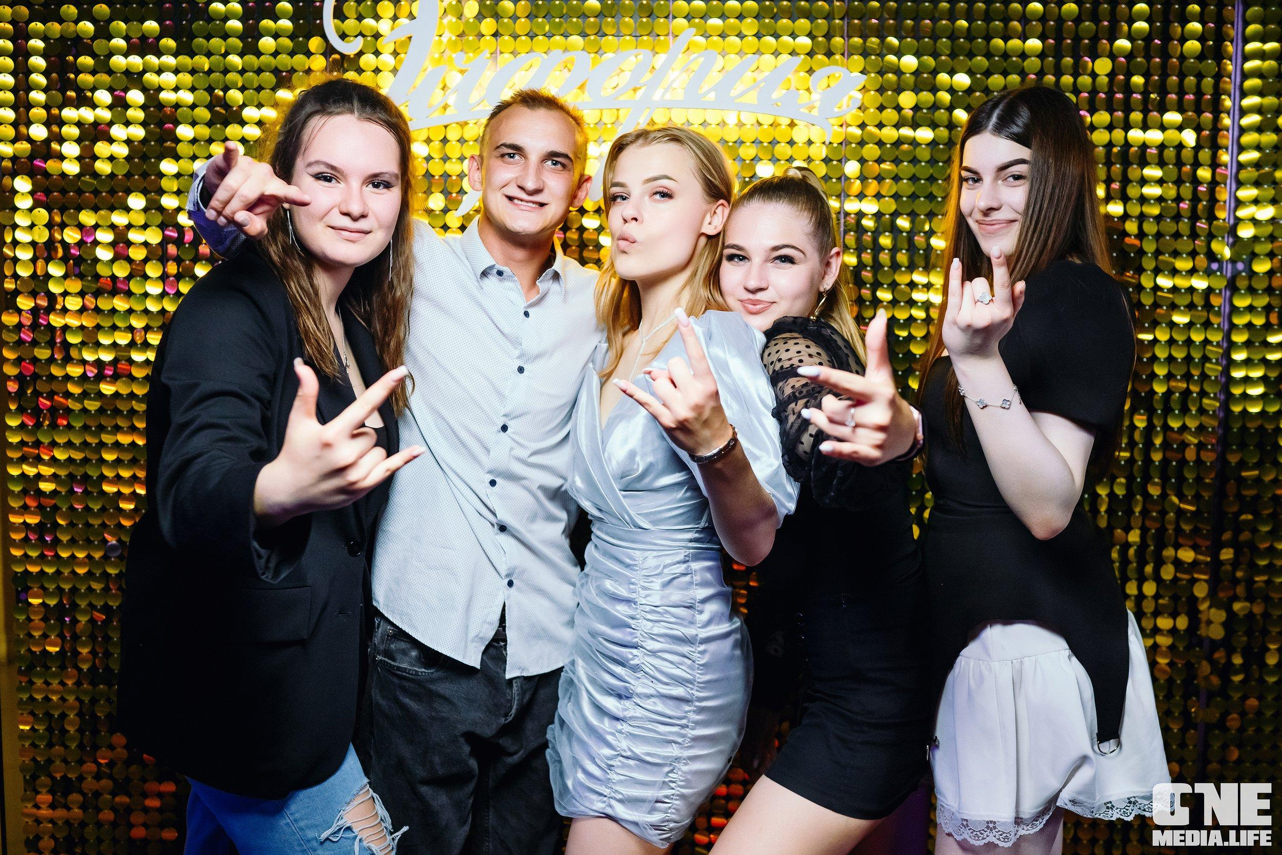 Фоторепортаж из караоке-клуба Эйфория. One Media Life: фоторепортажи, фотоотчеты с мероприятий и заведений