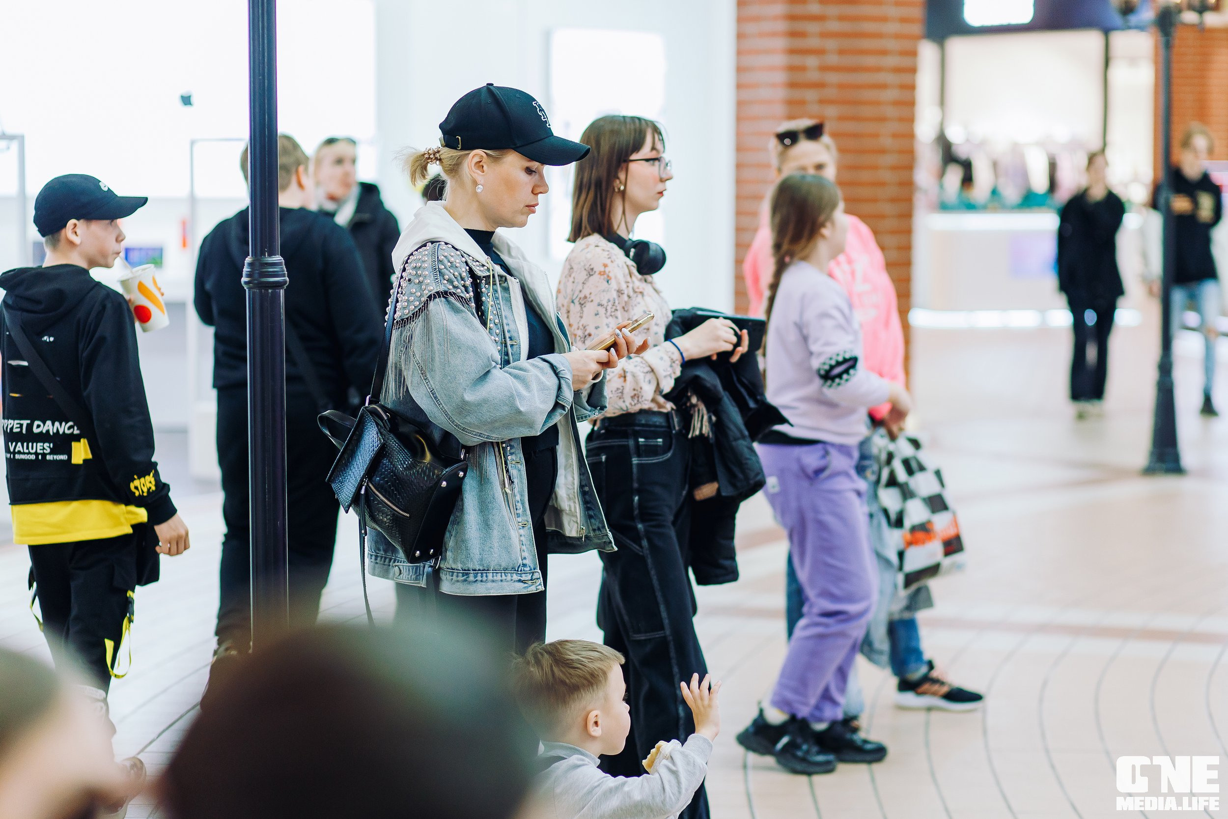 Фоторепортаж из ТРЦ Европа. One Media Life: фоторепортажи, фотоотчеты с мероприятий и заведений