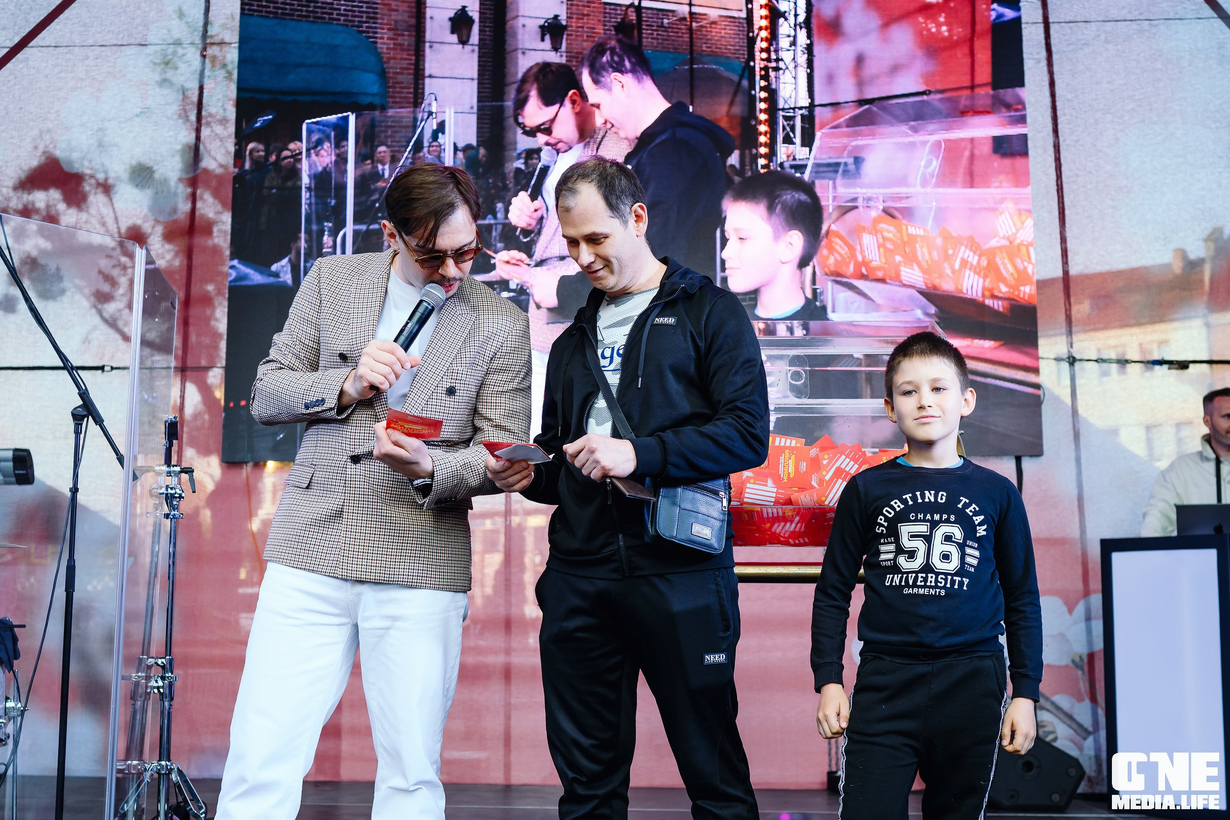 Фоторепортаж с 15-ти летия ТРЦ Европа. One Media Life: фоторепортажи, фотоотчеты с мероприятий и заведений