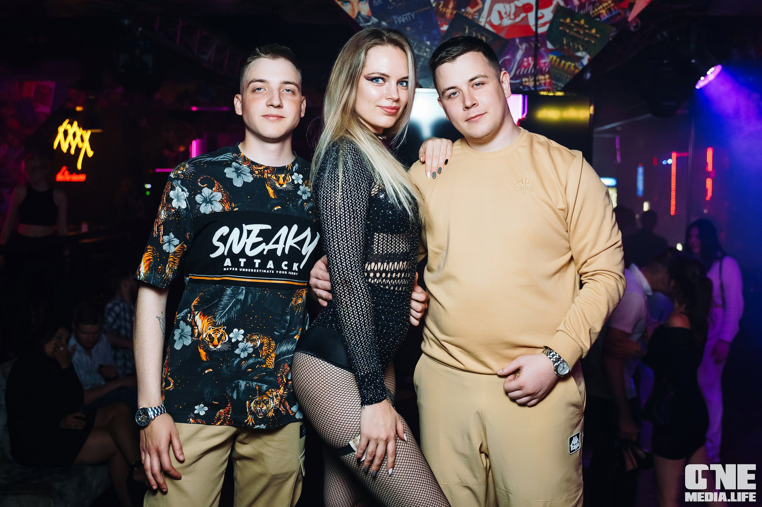 Фоторепортаж из экстрим бара XxxX. One Media Life: фоторепортажи, фотоотчеты с мероприятий и заведений