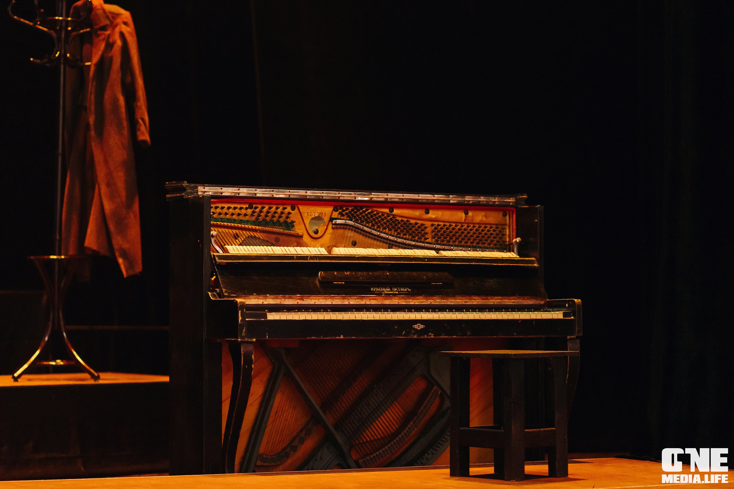 Праздничный концерт «День великой Победы» в Янтарь Холле. One Media Life: фоторепортажи, фотоотчеты с мероприятий и заведений