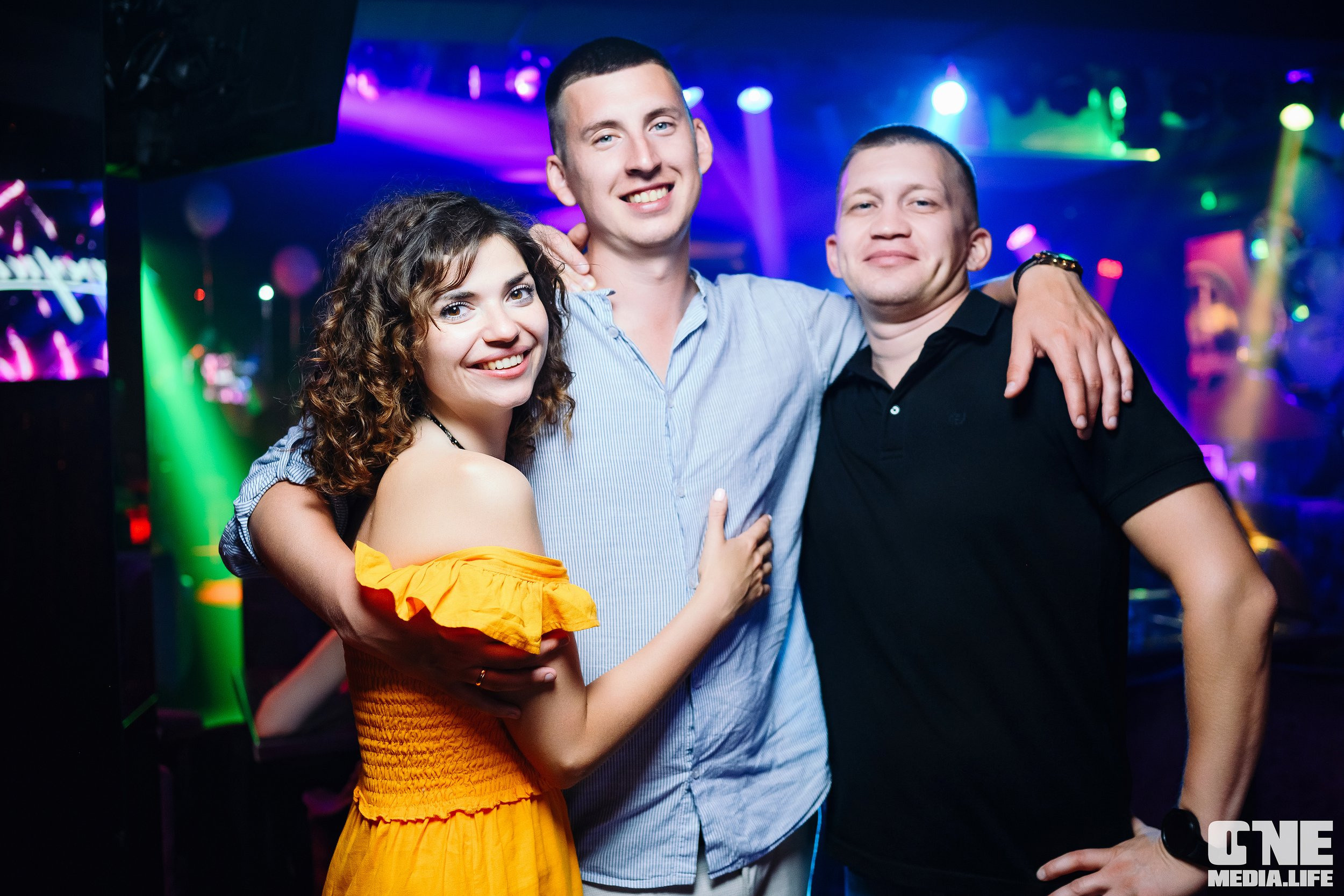 Фоторепортаж из караоке-клуба Эйфория. One Media Life: фоторепортажи, фотоотчеты с мероприятий и заведений