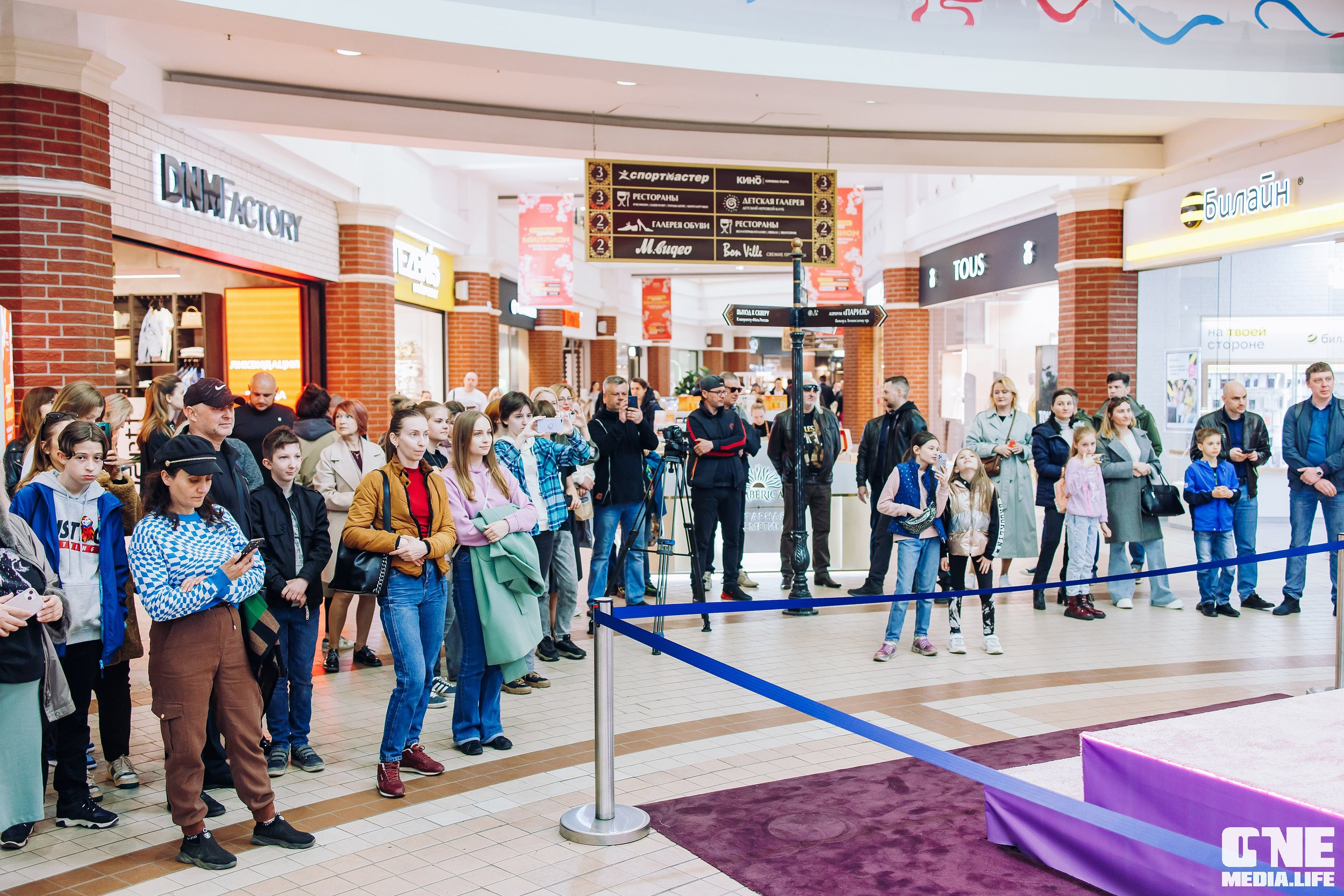 Фоторепортаж из ТРЦ Европа. One Media Life: фоторепортажи, фотоотчеты с мероприятий и заведений