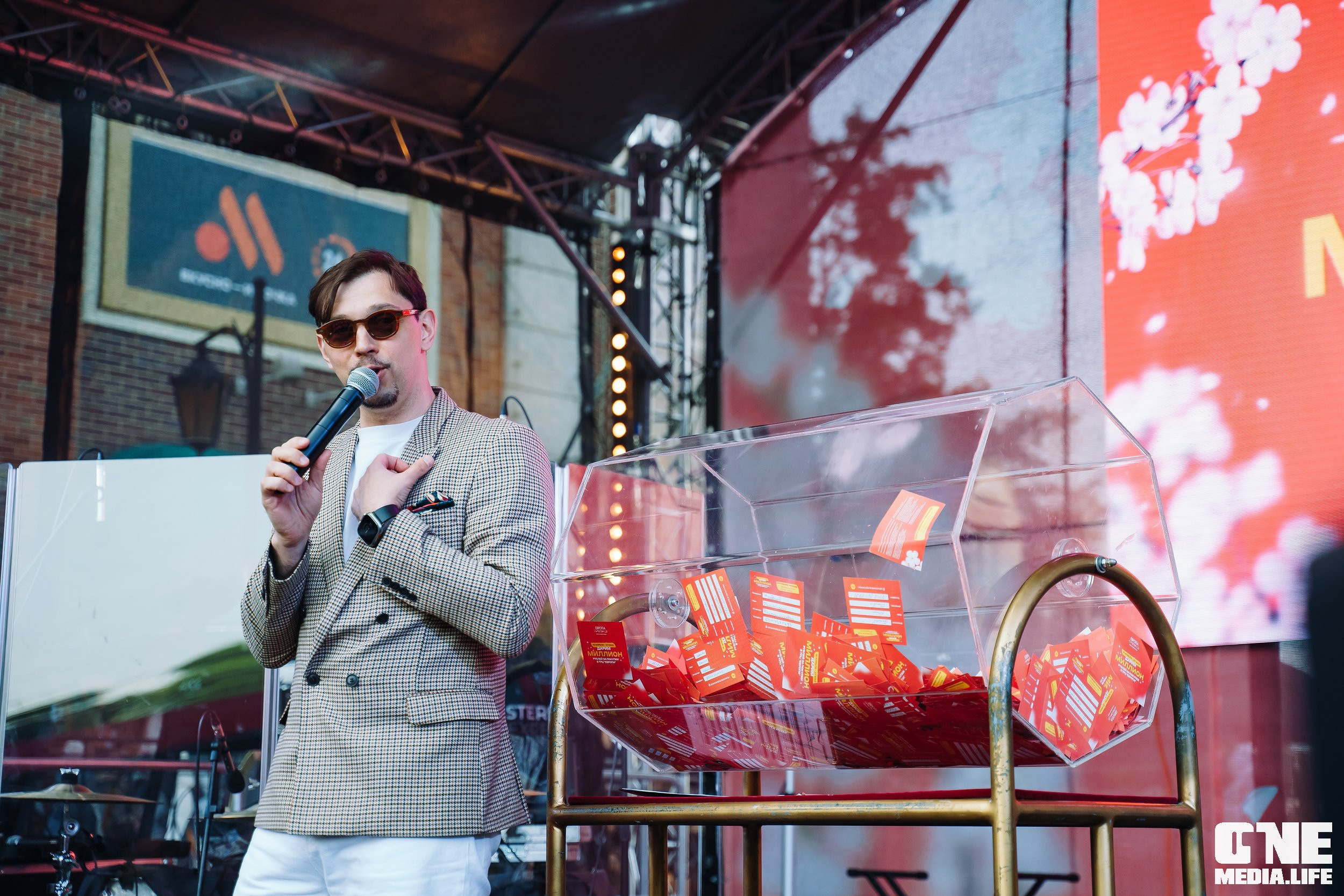 Фоторепортаж с 15-ти летия ТРЦ Европа. One Media Life: фоторепортажи, фотоотчеты с мероприятий и заведений