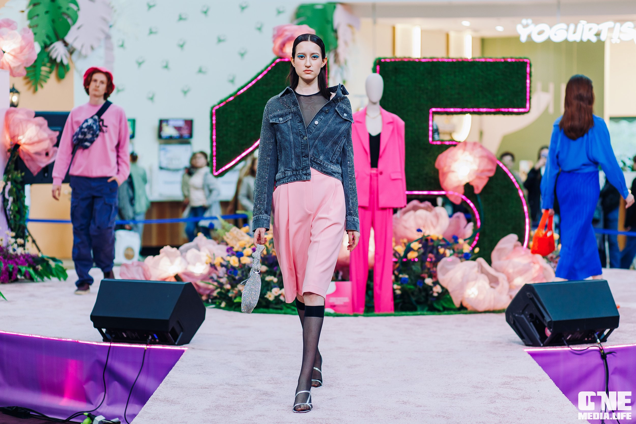 Фоторепортаж из ТРЦ Европа. One Media Life: фоторепортажи, фотоотчеты с мероприятий и заведений