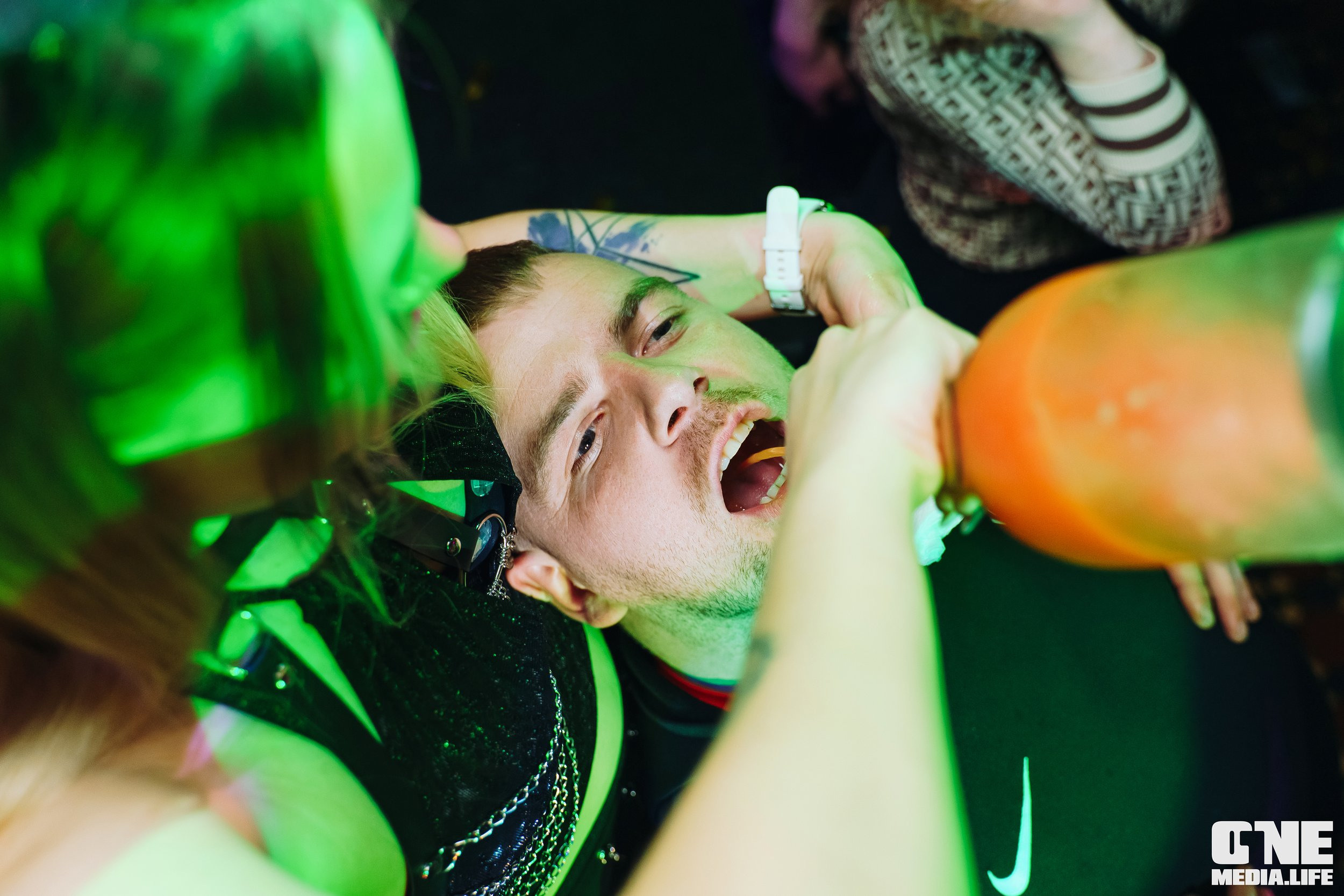 Фоторепортаж из экстрим бара XxxX. One Media Life: фоторепортажи, фотоотчеты с мероприятий и заведений