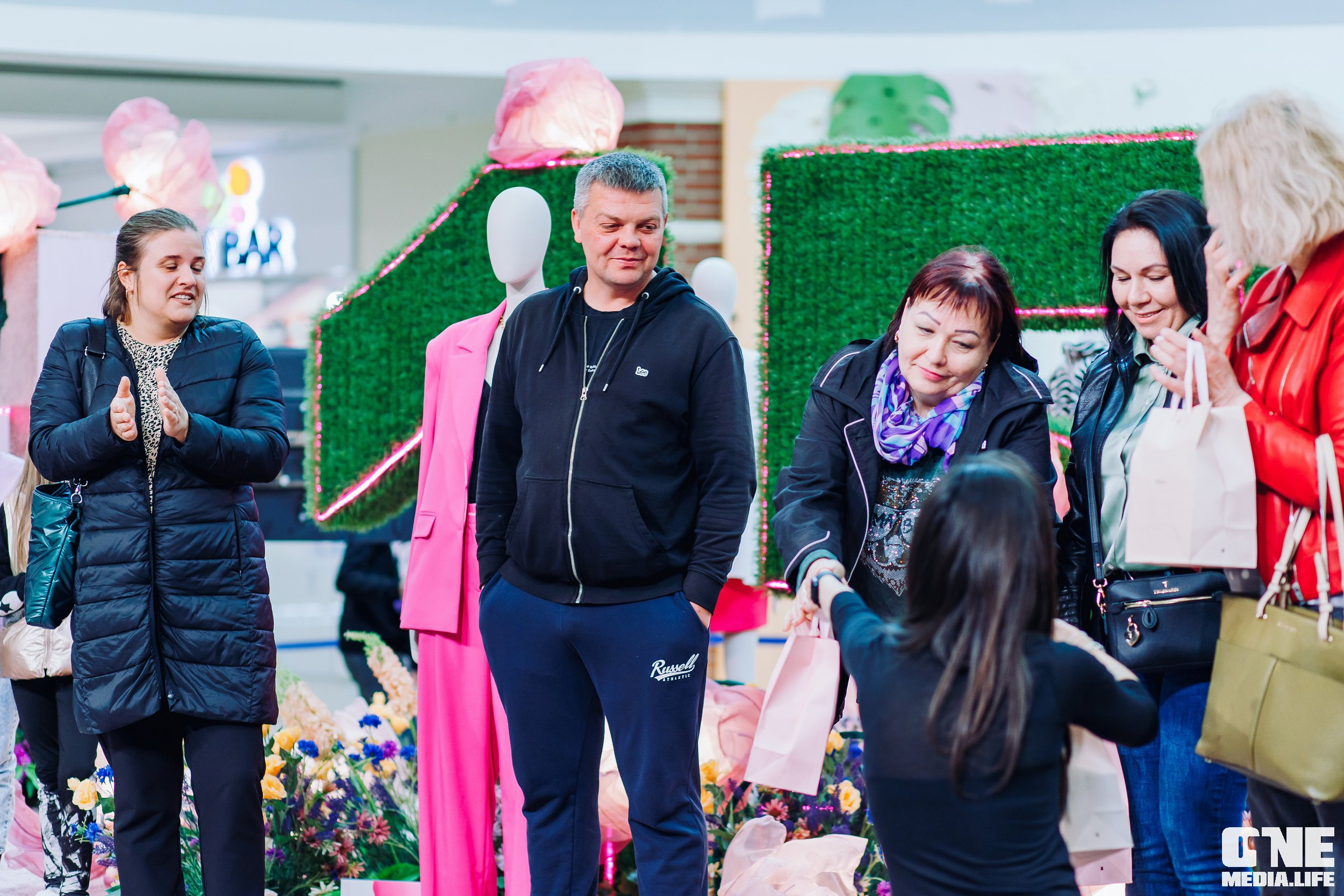 Фоторепортаж из ТРЦ Европа. One Media Life: фоторепортажи, фотоотчеты с мероприятий и заведений