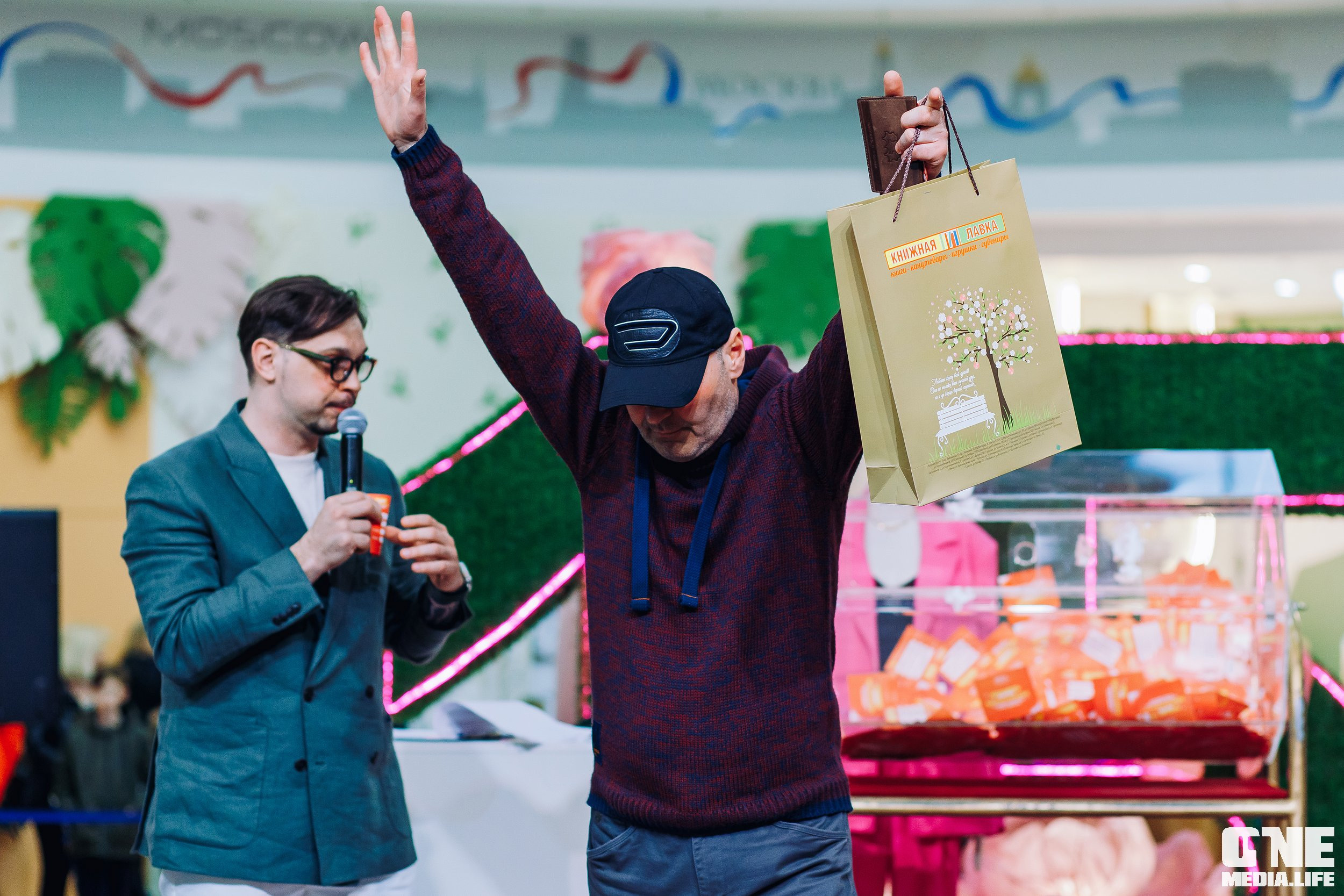 Фоторепортаж из ТРЦ Европа. One Media Life: фоторепортажи, фотоотчеты с мероприятий и заведений