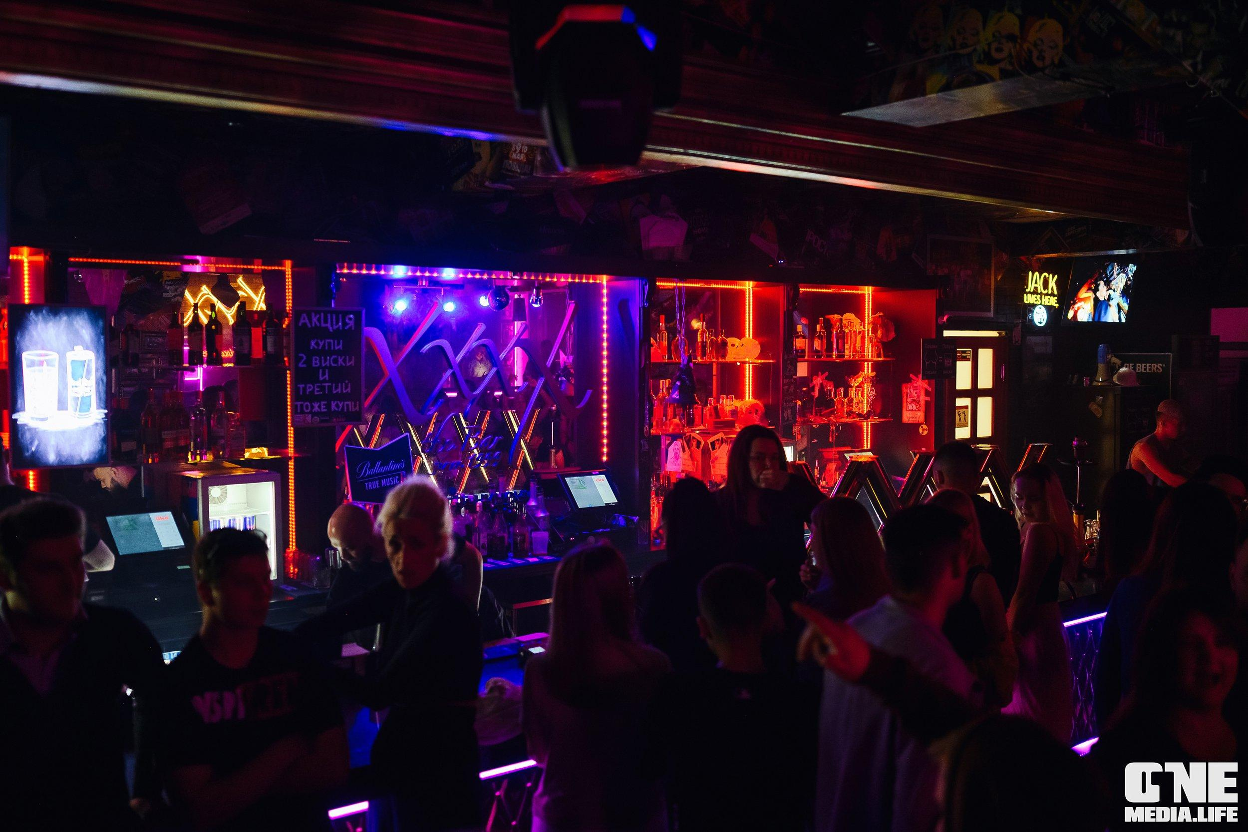 Фоторепортаж из экстрим бара XxxX. One Media Life: фоторепортажи, фотоотчеты с мероприятий и заведений