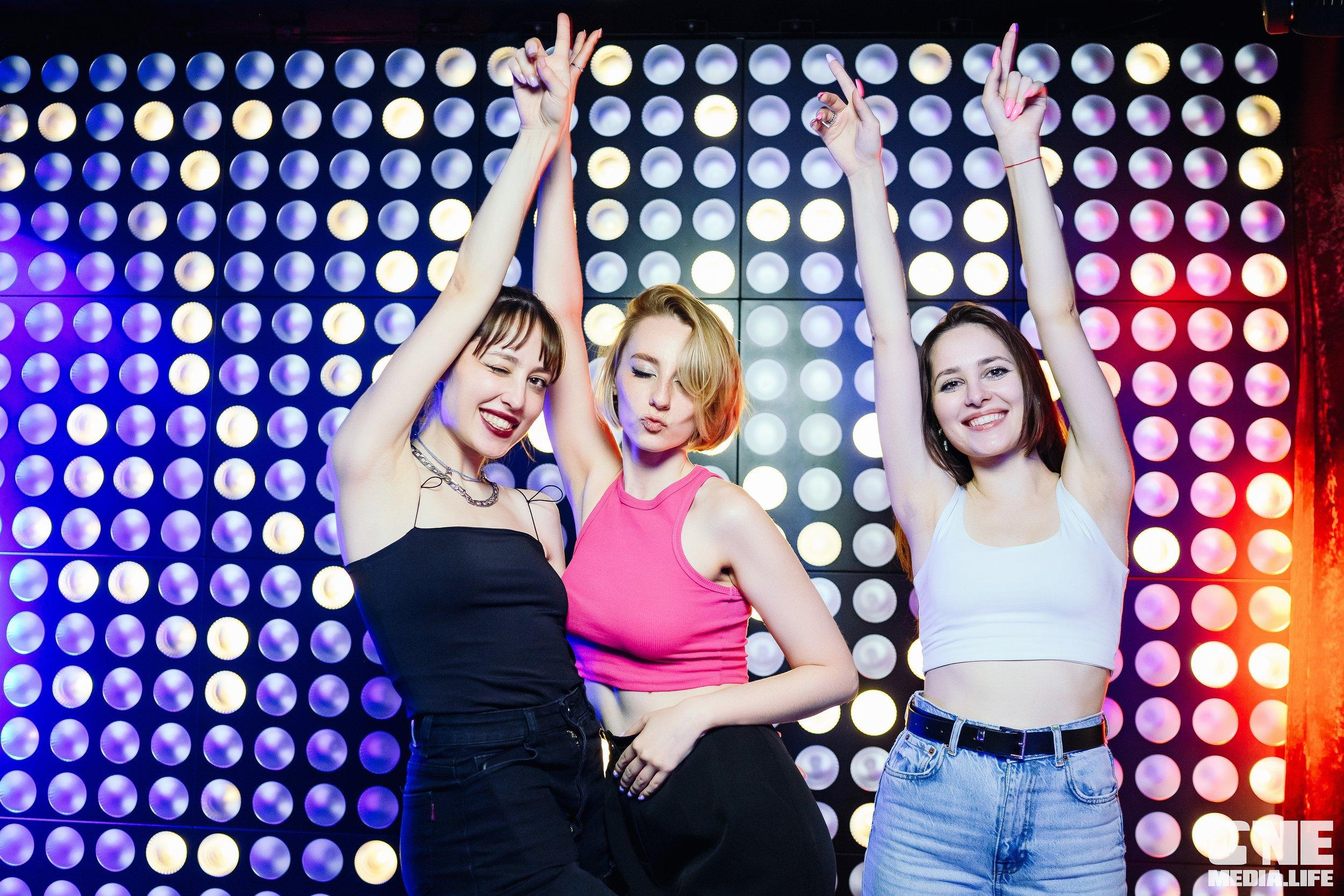 Фоторепортаж из караоке-клуба Эйфория. One Media Life: фоторепортажи, фотоотчеты с мероприятий и заведений