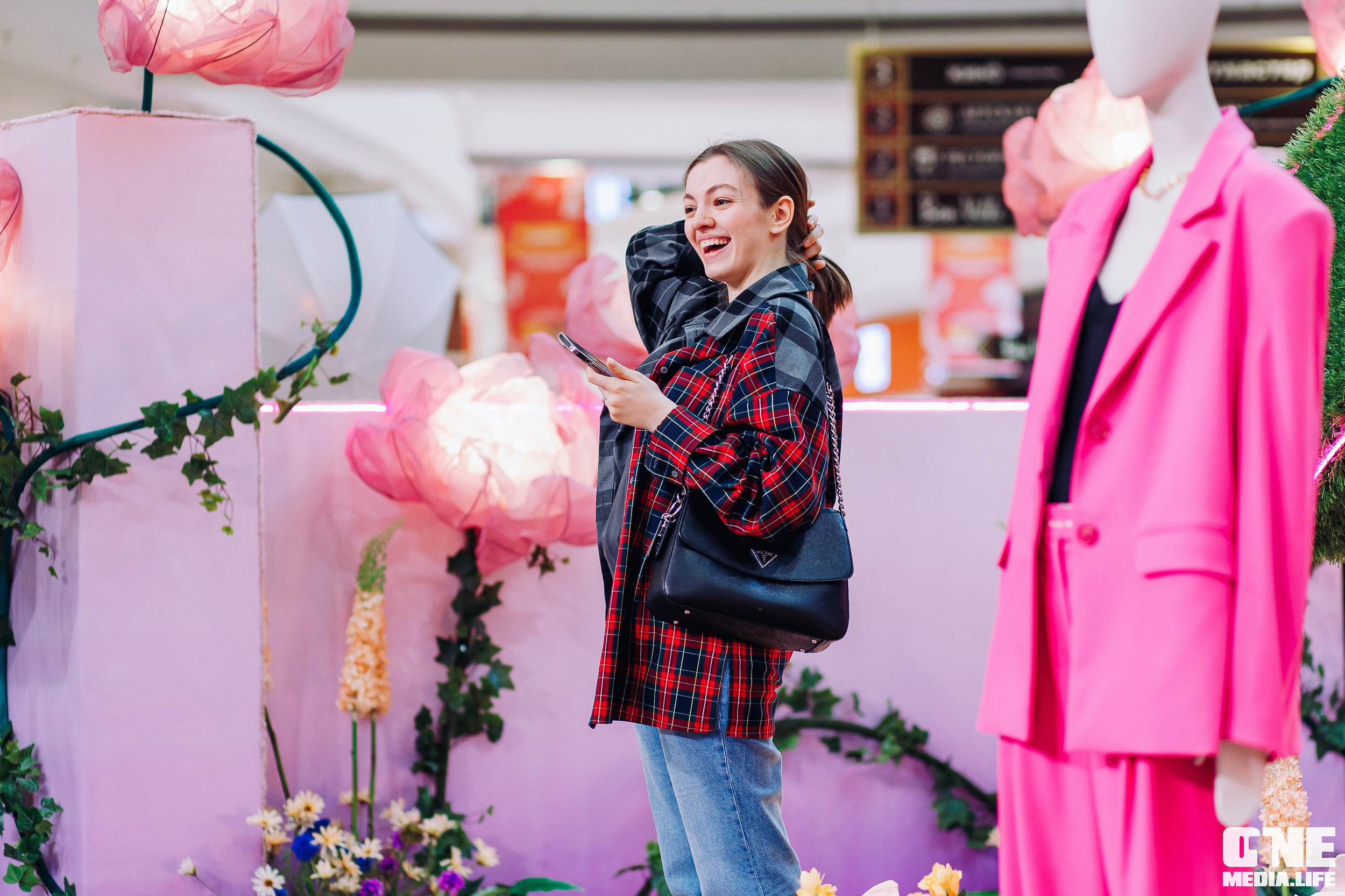 Фоторепортаж из ТРЦ Европа. One Media Life: фоторепортажи, фотоотчеты с мероприятий и заведений