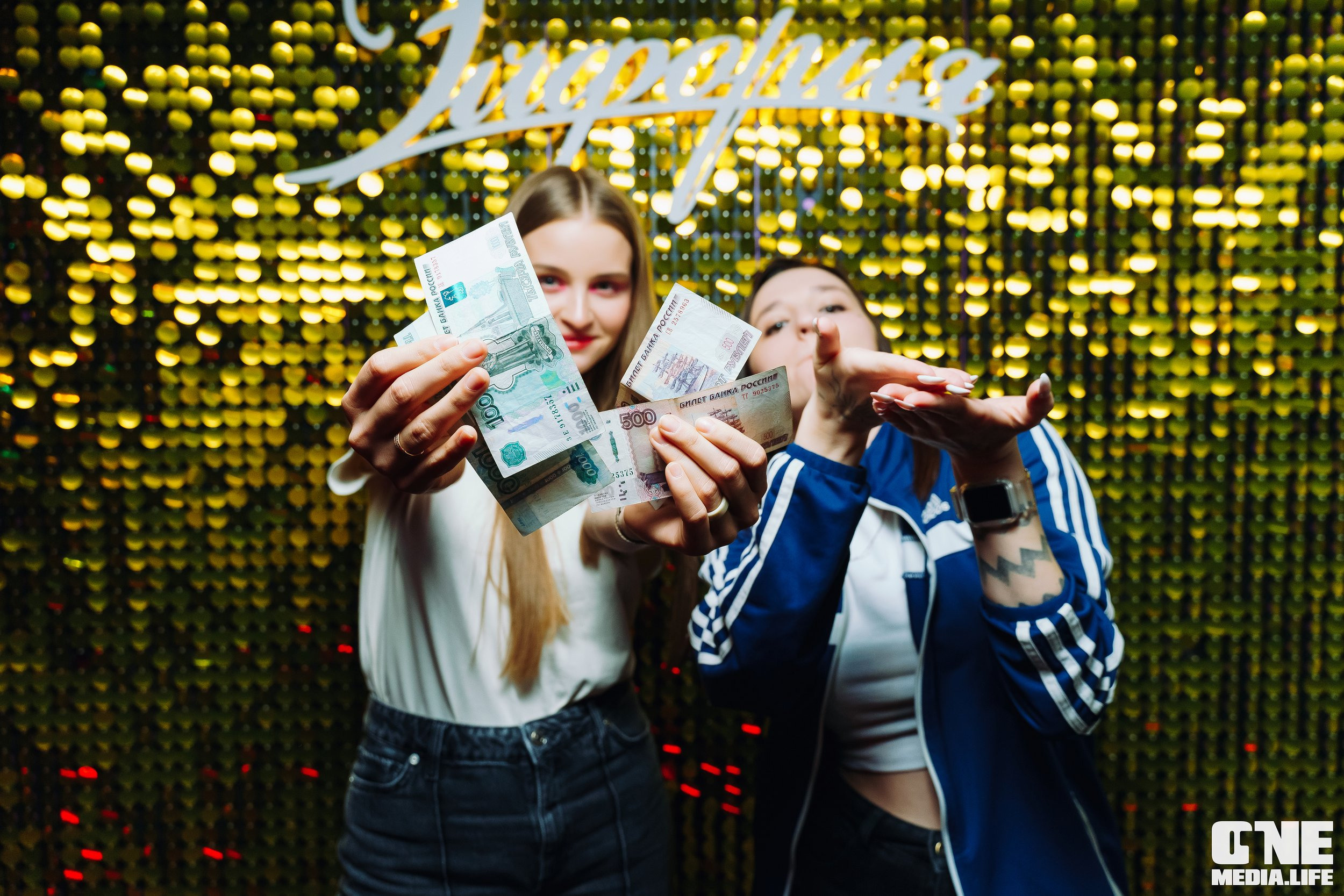 Фоторепортаж из караоке-клуба Эйфория. One Media Life: фоторепортажи, фотоотчеты с мероприятий и заведений