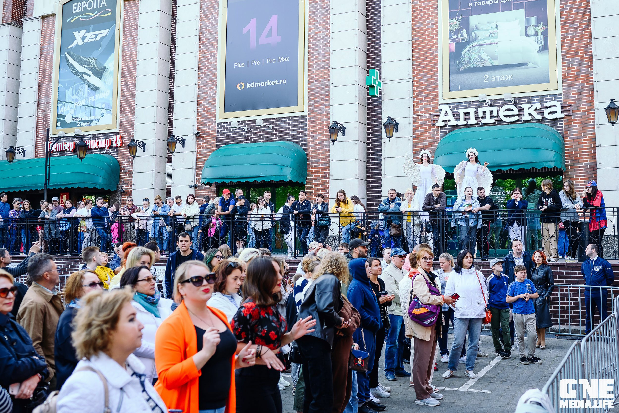 Фоторепортаж с 15-ти летия ТРЦ Европа. One Media Life: фоторепортажи, фотоотчеты с мероприятий и заведений