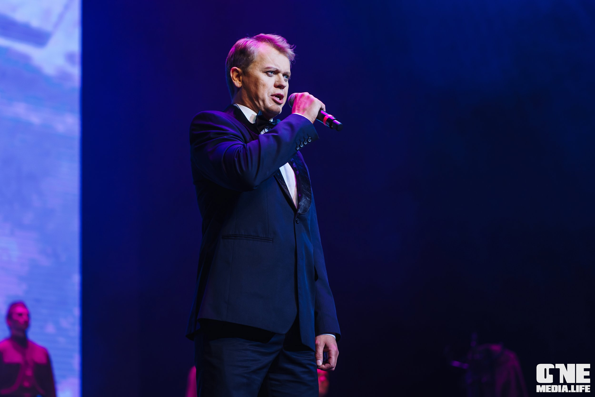 Праздничный концерт «День великой Победы» в Янтарь Холле. One Media Life: фоторепортажи, фотоотчеты с мероприятий и заведений