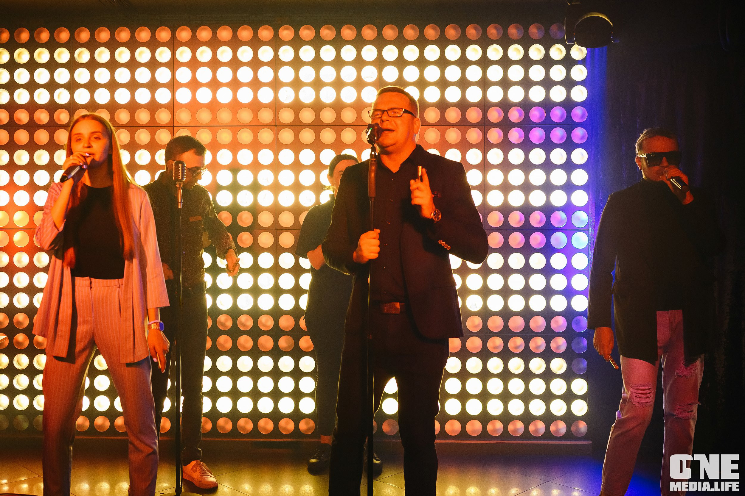 Фоторепортаж из караоке-клуба Эйфория. One Media Life: фоторепортажи, фотоотчеты с мероприятий и заведений