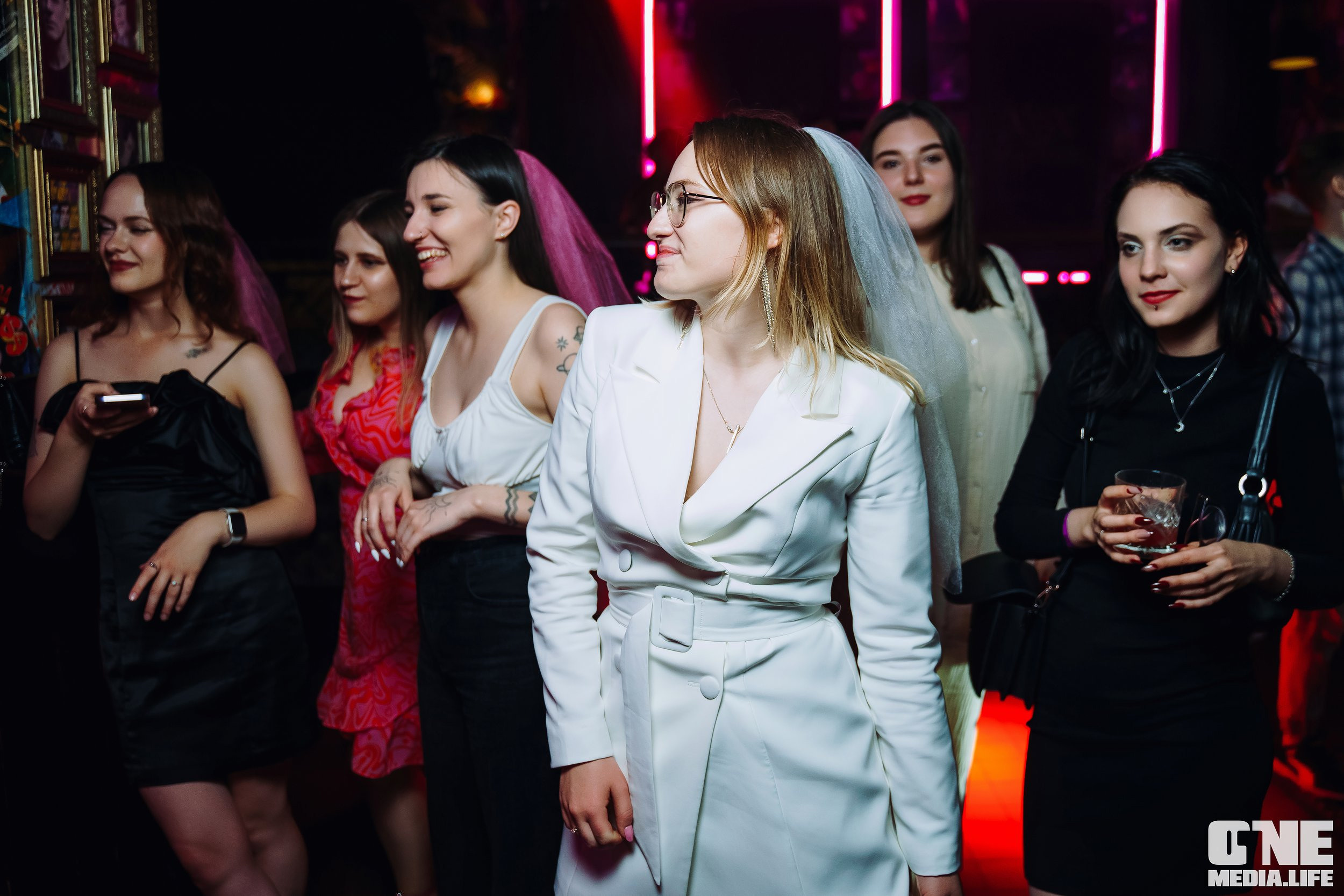 Фоторепортаж из экстрим бара XxxX. One Media Life: фоторепортажи, фотоотчеты с мероприятий и заведений