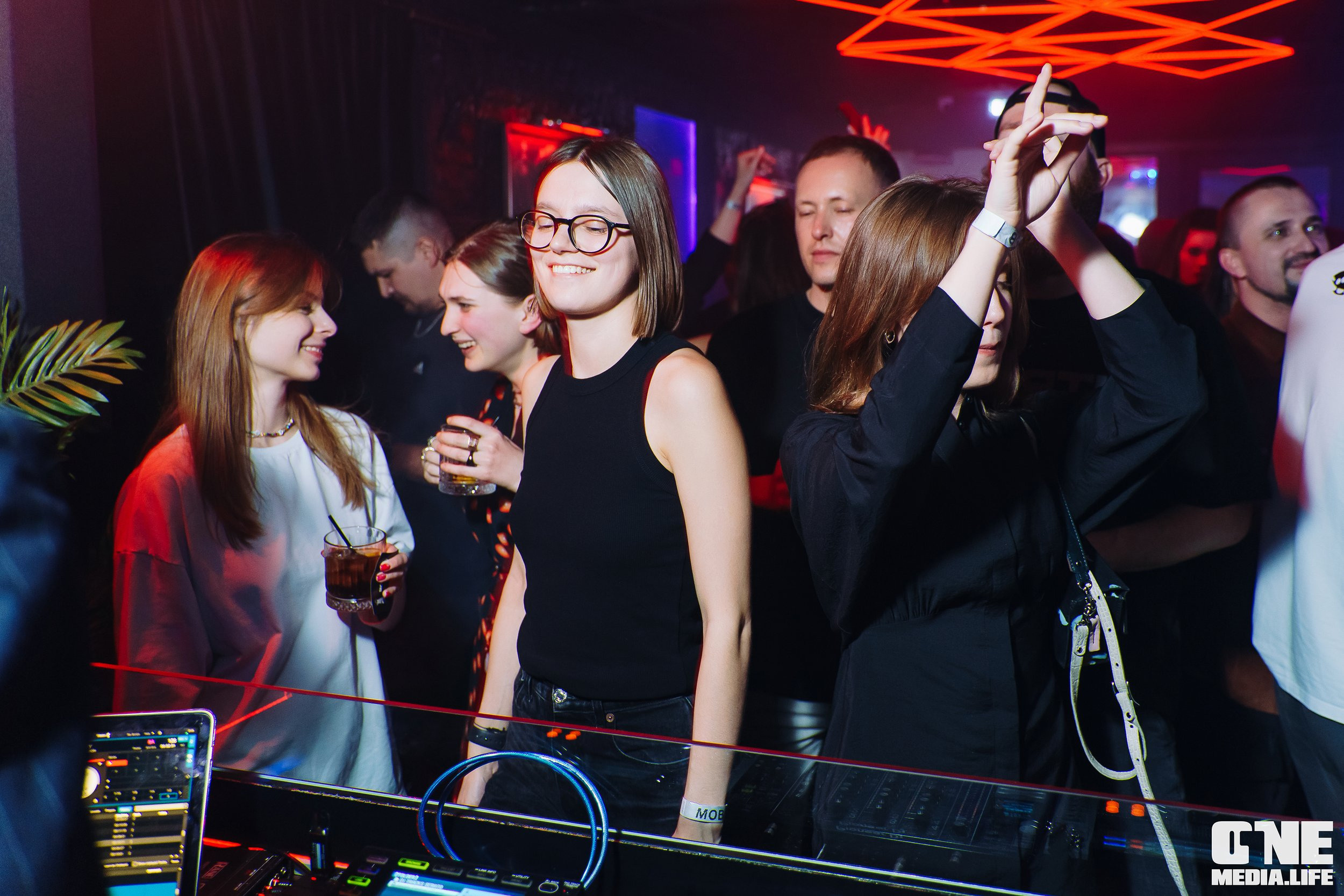 Антон Севидов в SECRET Night Club. One Media Life: фоторепортажи, фотоотчеты с мероприятий и заведений