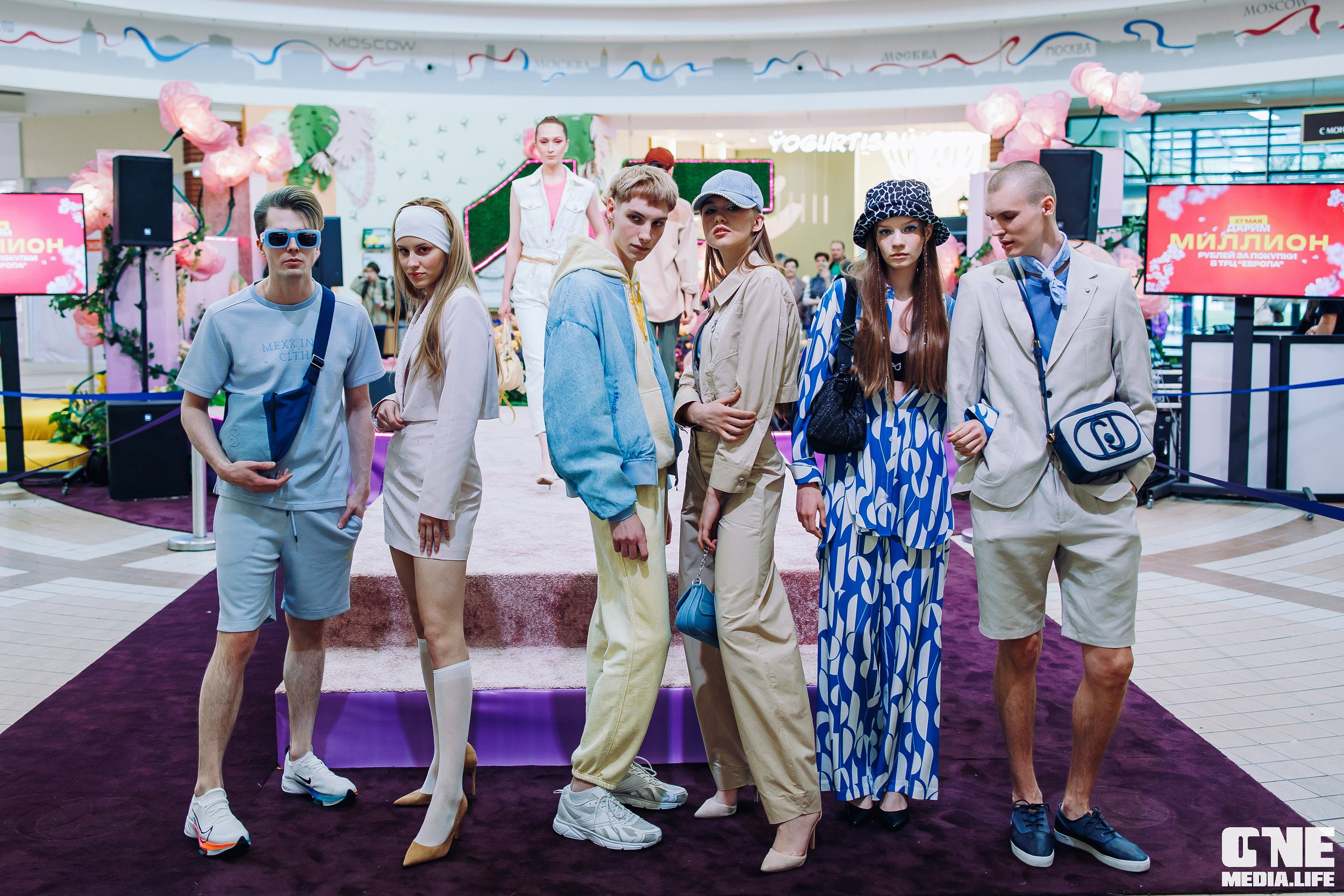 Фоторепортаж из ТРЦ Европа. One Media Life: фоторепортажи, фотоотчеты с мероприятий и заведений