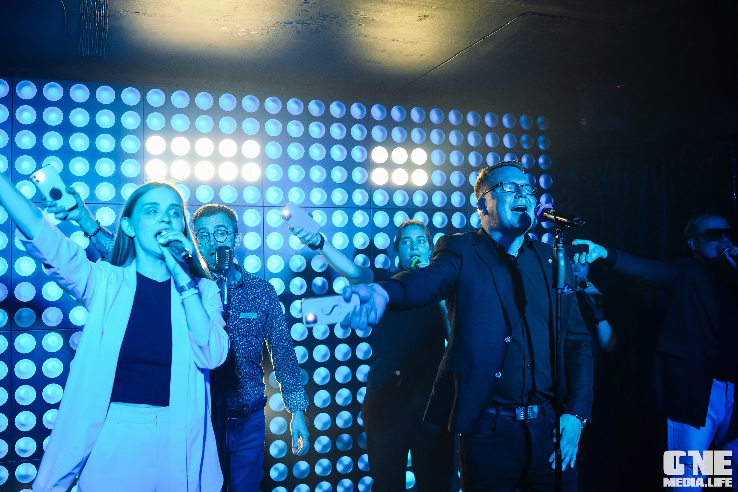Фоторепортаж из караоке-клуба Эйфория. One Media Life: фоторепортажи, фотоотчеты с мероприятий и заведений