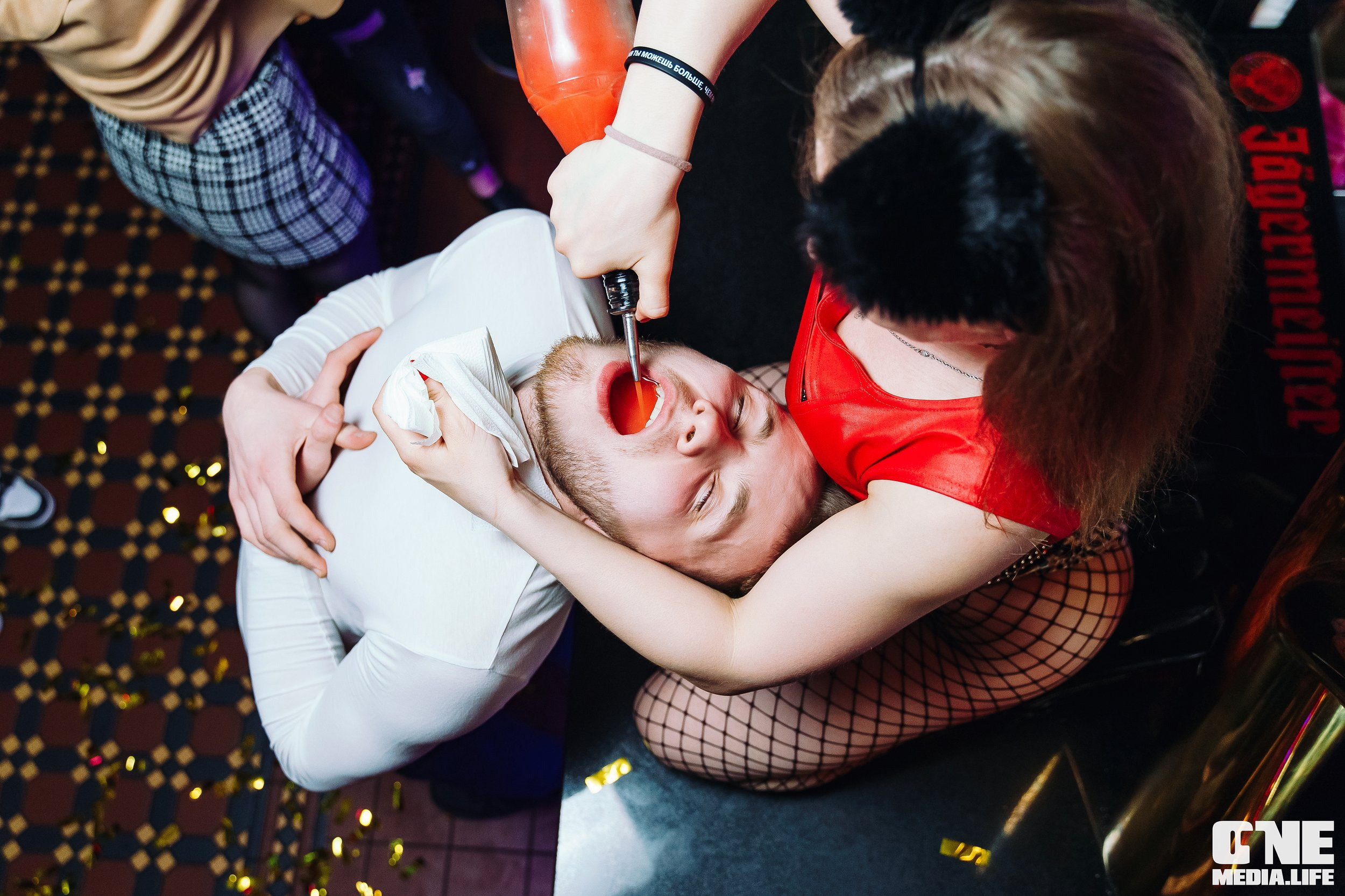 Фоторепортаж из караоке-клуба Эйфория. One Media Life: фоторепортажи, фотоотчеты с мероприятий и заведений