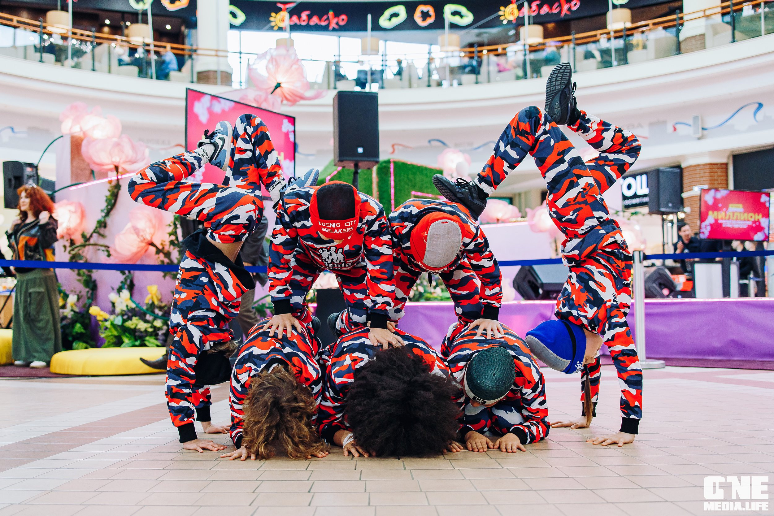 Фоторепортаж из ТРЦ Европа. One Media Life: фоторепортажи, фотоотчеты с мероприятий и заведений