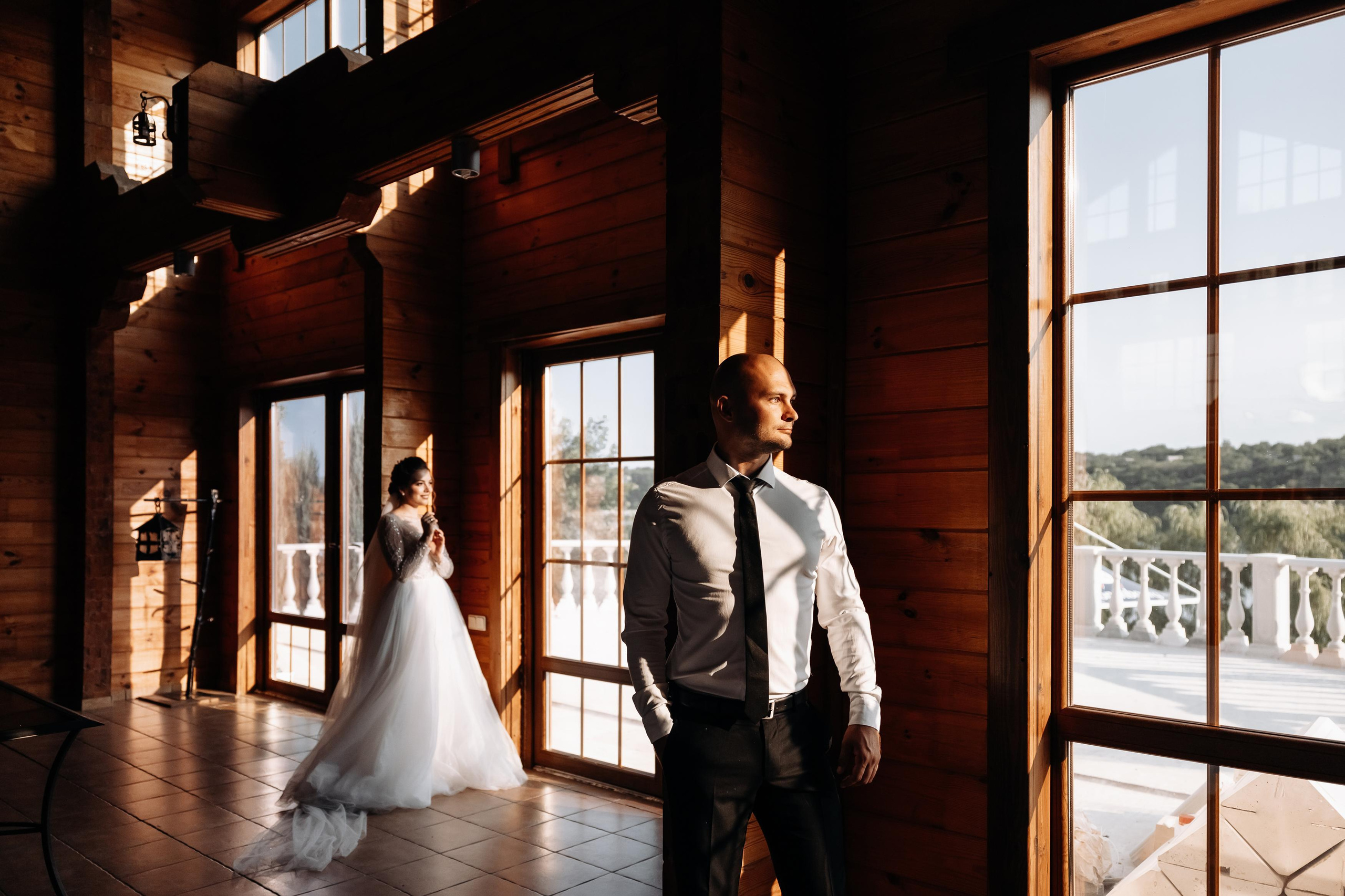 Свадебная фотосессия в басейне. Свадебный фотограф Луганск Андрей Кийко Краснодар