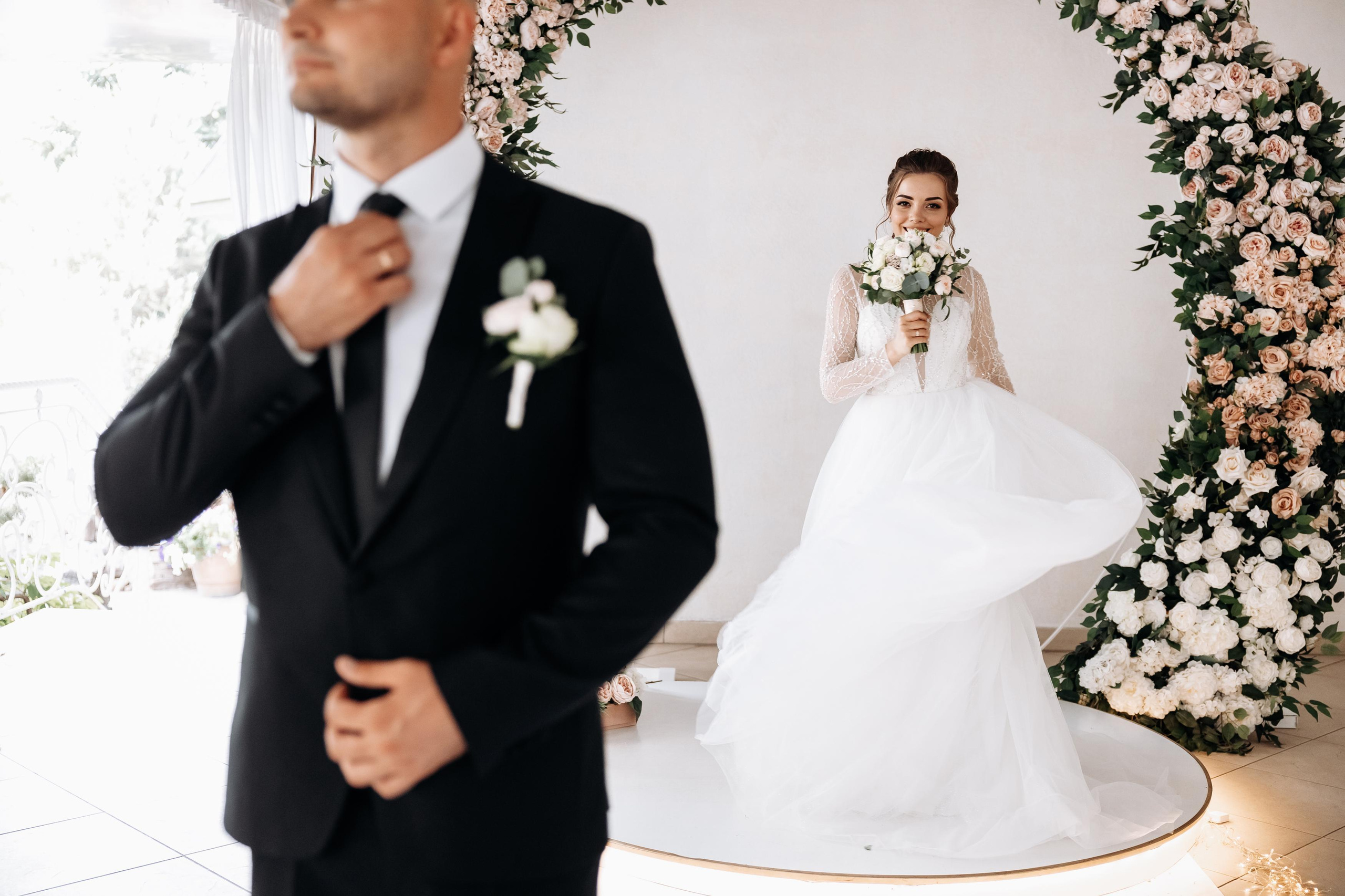 Свадебная фотосессия в басейне. Свадебный фотограф Луганск Андрей Кийко Краснодар