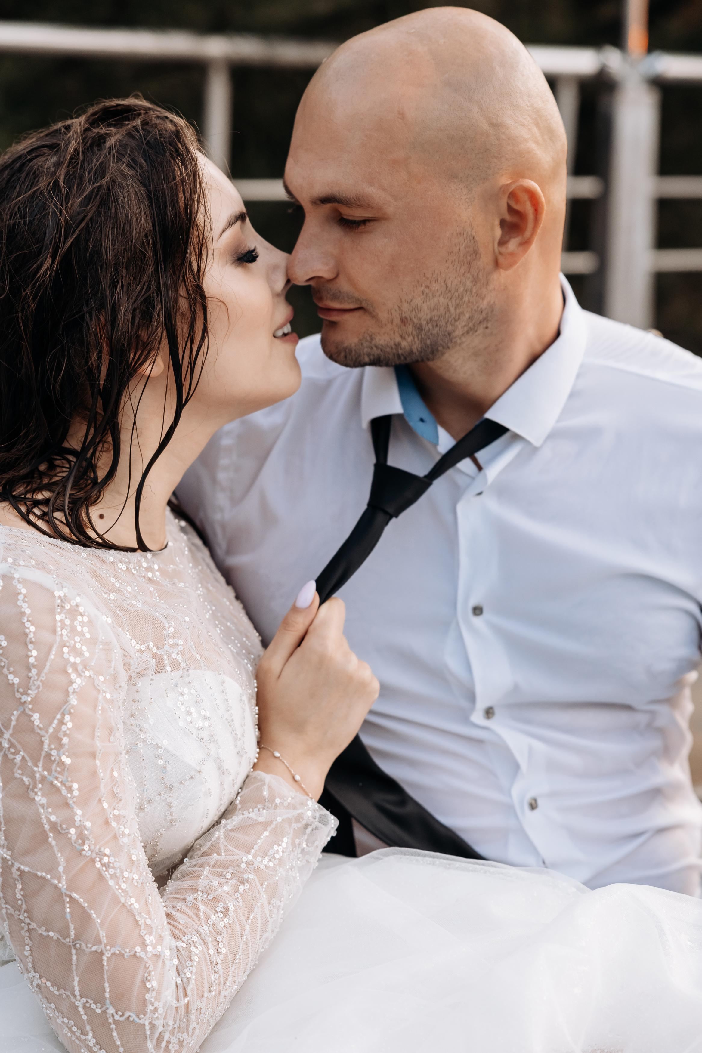 Свадебная фотосессия в басейне. Свадебный фотограф Луганск Андрей Кийко Краснодар