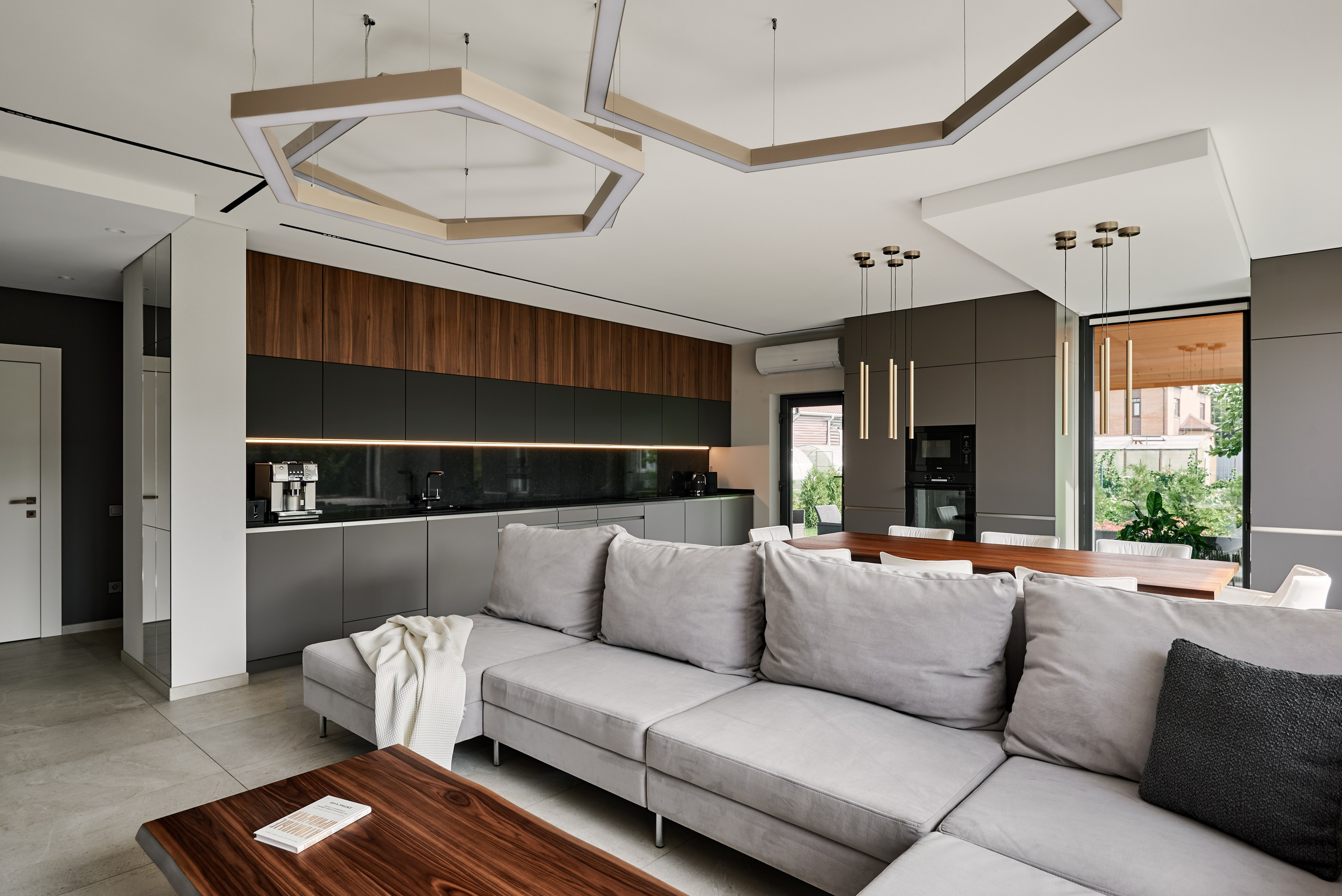 ДОМ В РЕПИНО ПАРК. Интерьерный и архитектурный фотограф в Сочи МАКСИМ КСЕНЗОВ