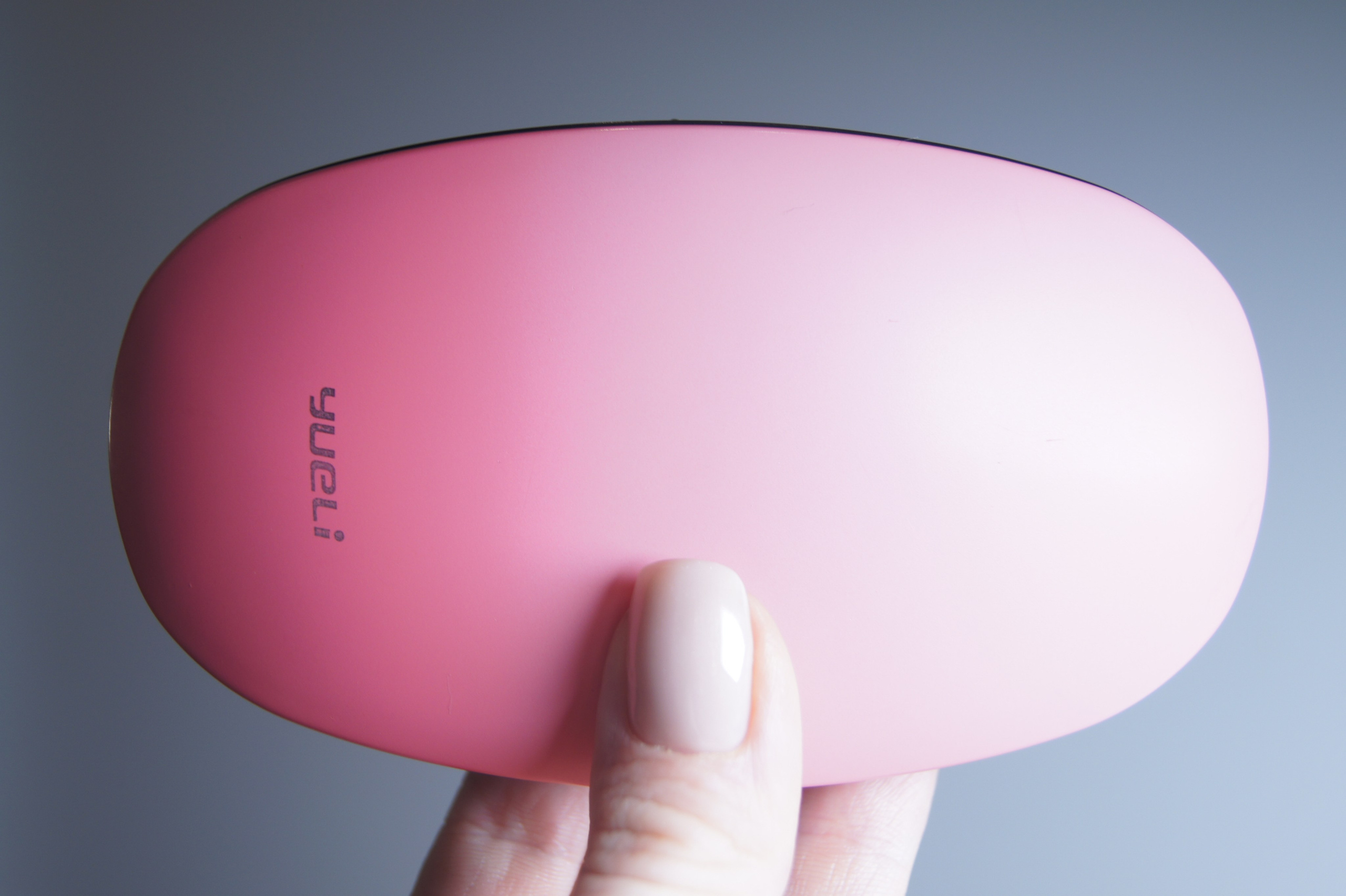 Предметная фотография расчески Xiaomi Yueli. Любовь Каширская — фотограф для малого бизнеса и специалистов