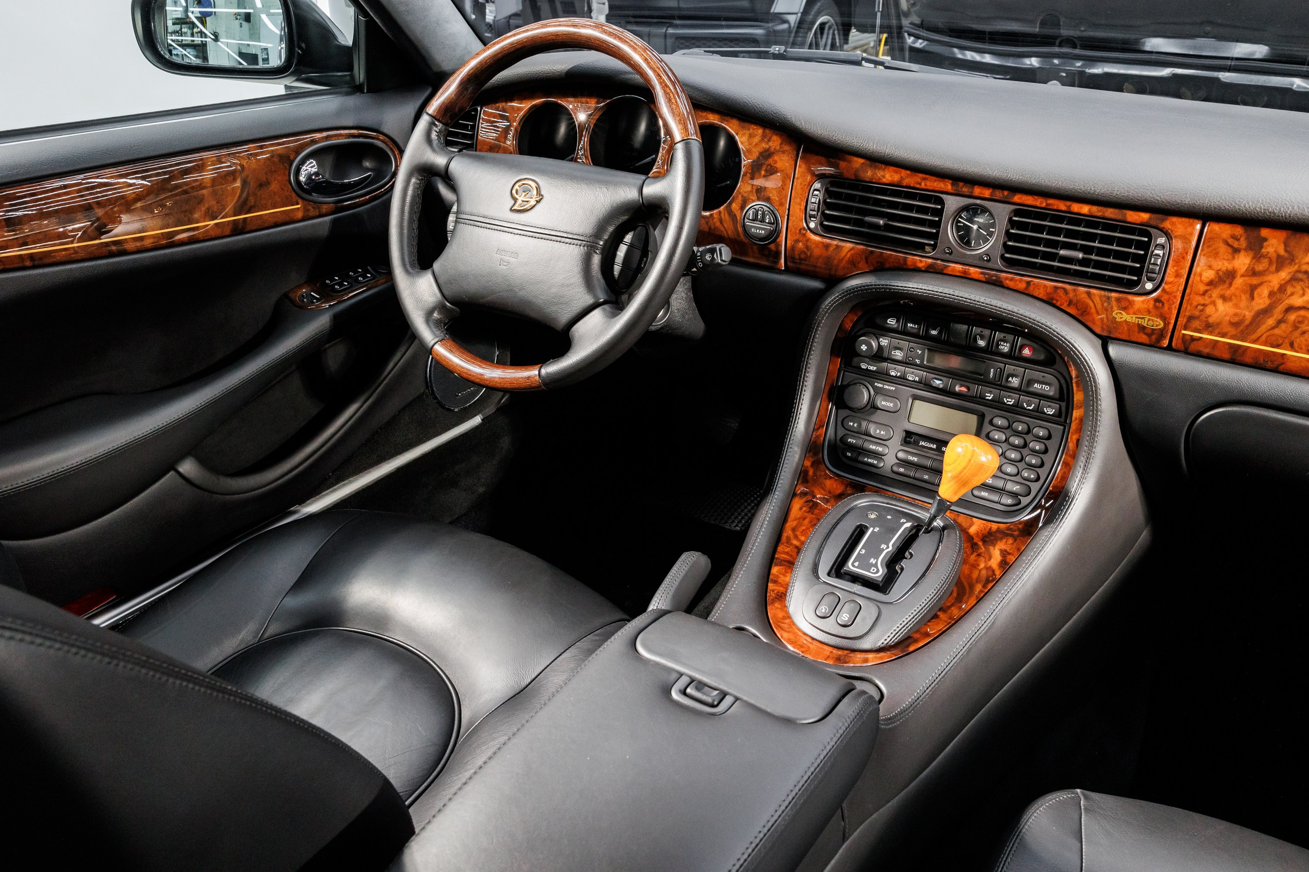 Автомобильная фотосъёмка Daimler Xj8. Фотограф Сергей Лукьянов @xapeton_photo Москва