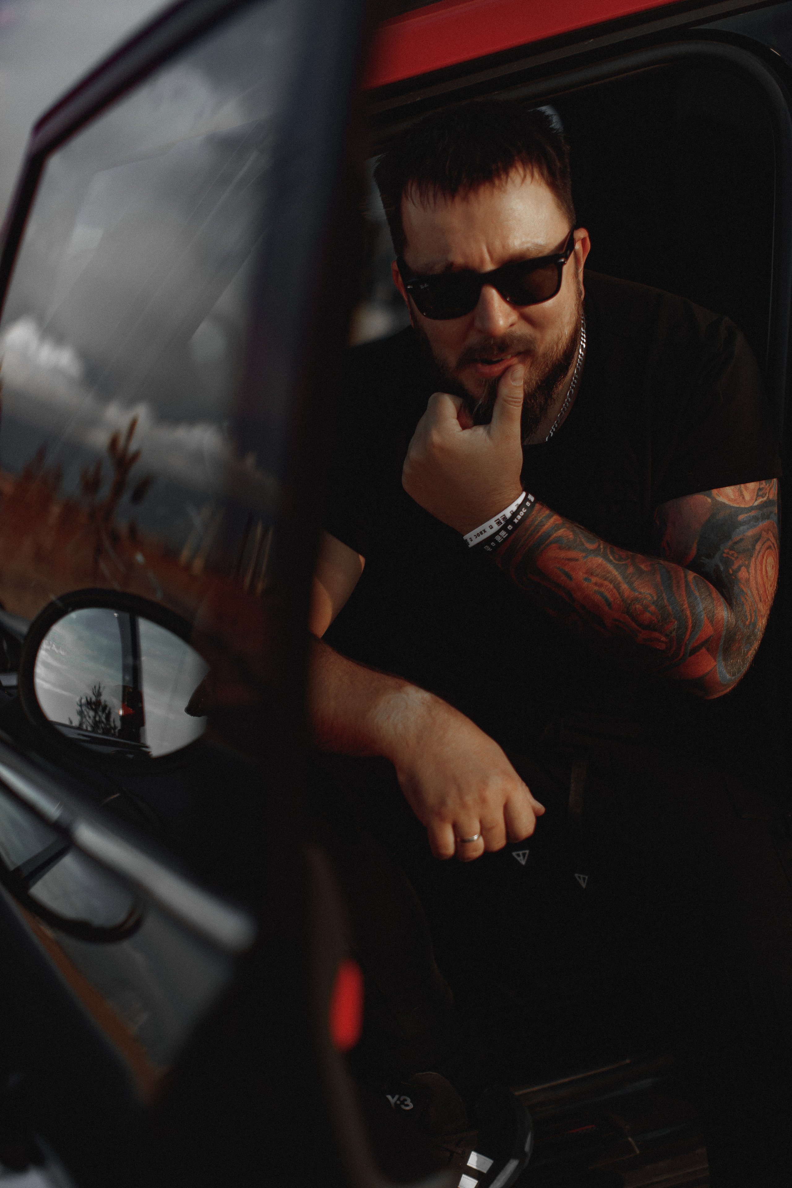 Творческая фотосессия на берегу Финского залива. Ева Демидова. Спортсмен по конкуру в Санкт-Петербуре