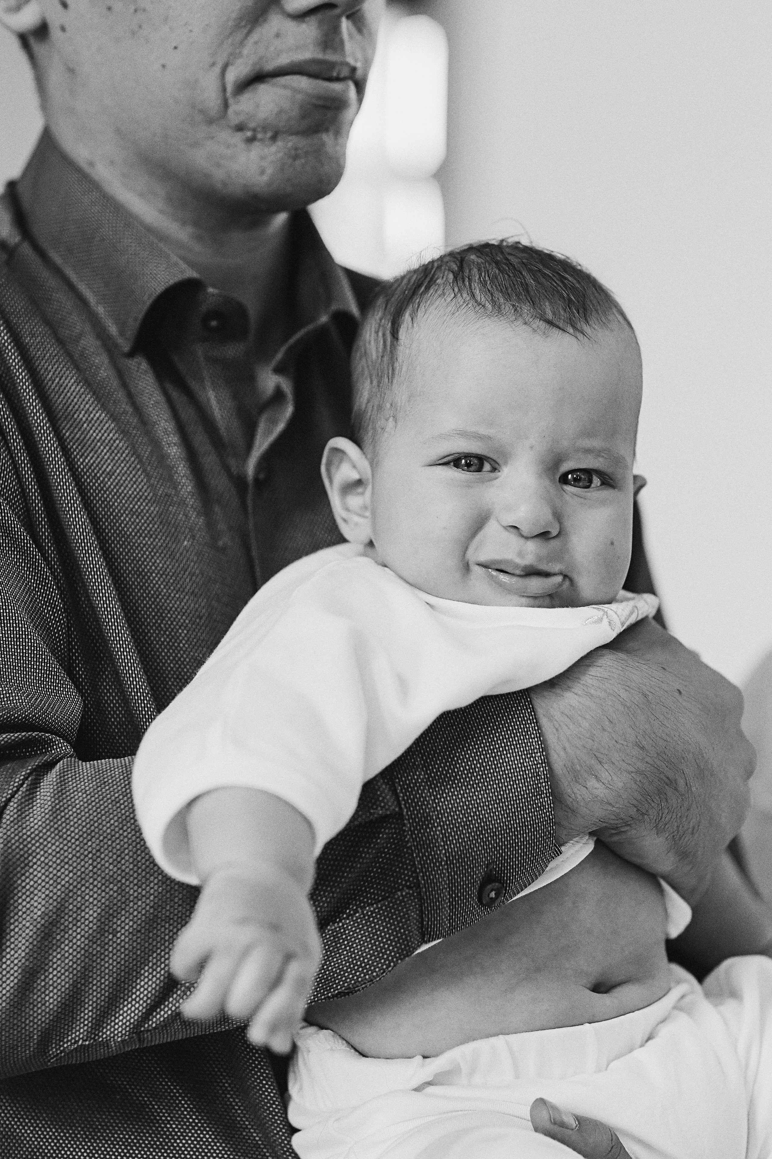 Крещение церковь около моста влюбленных. Семейный фотограф Тюмень, фотограф на роды Салмина Мария