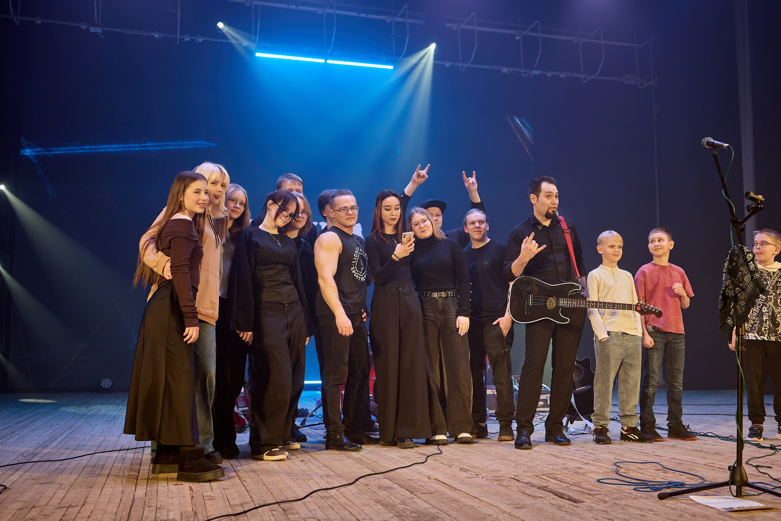 Гр. Ананас концерт 20.02.26. Фотограф видеооператор Пермский край, Пермь, Оса Руслан Саматов