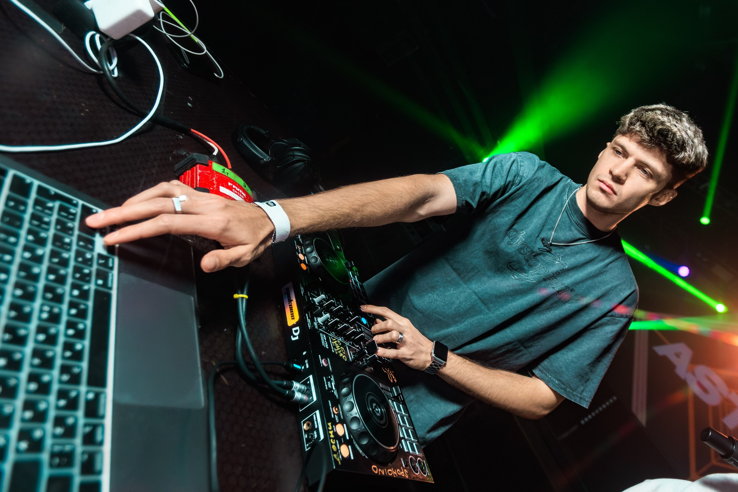 Zodiac party. Репортажный фотограф Екатеринбург | Яркий, качественный репортаж | Концерты, клубы, репортаж, праздники, корпоративы