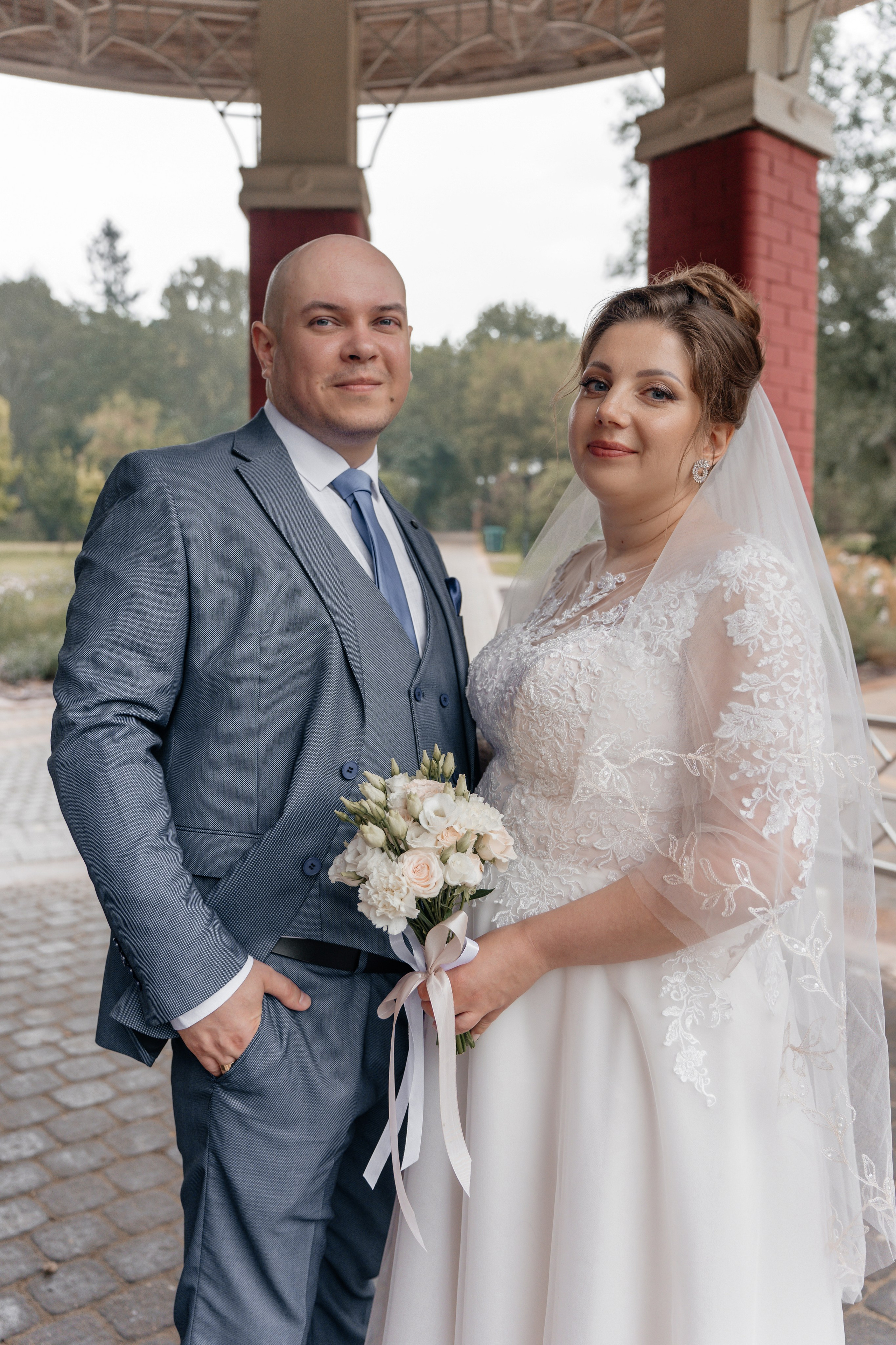 Дождливый день создания семьи. Ваш семейный фотограф в Минске — Вика Трегубова